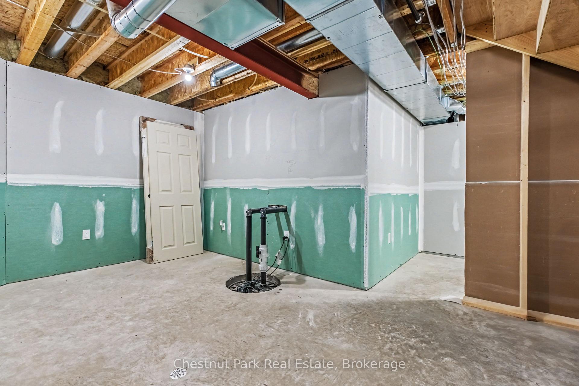 3 Bedroom Single Family Home/House's Image 41