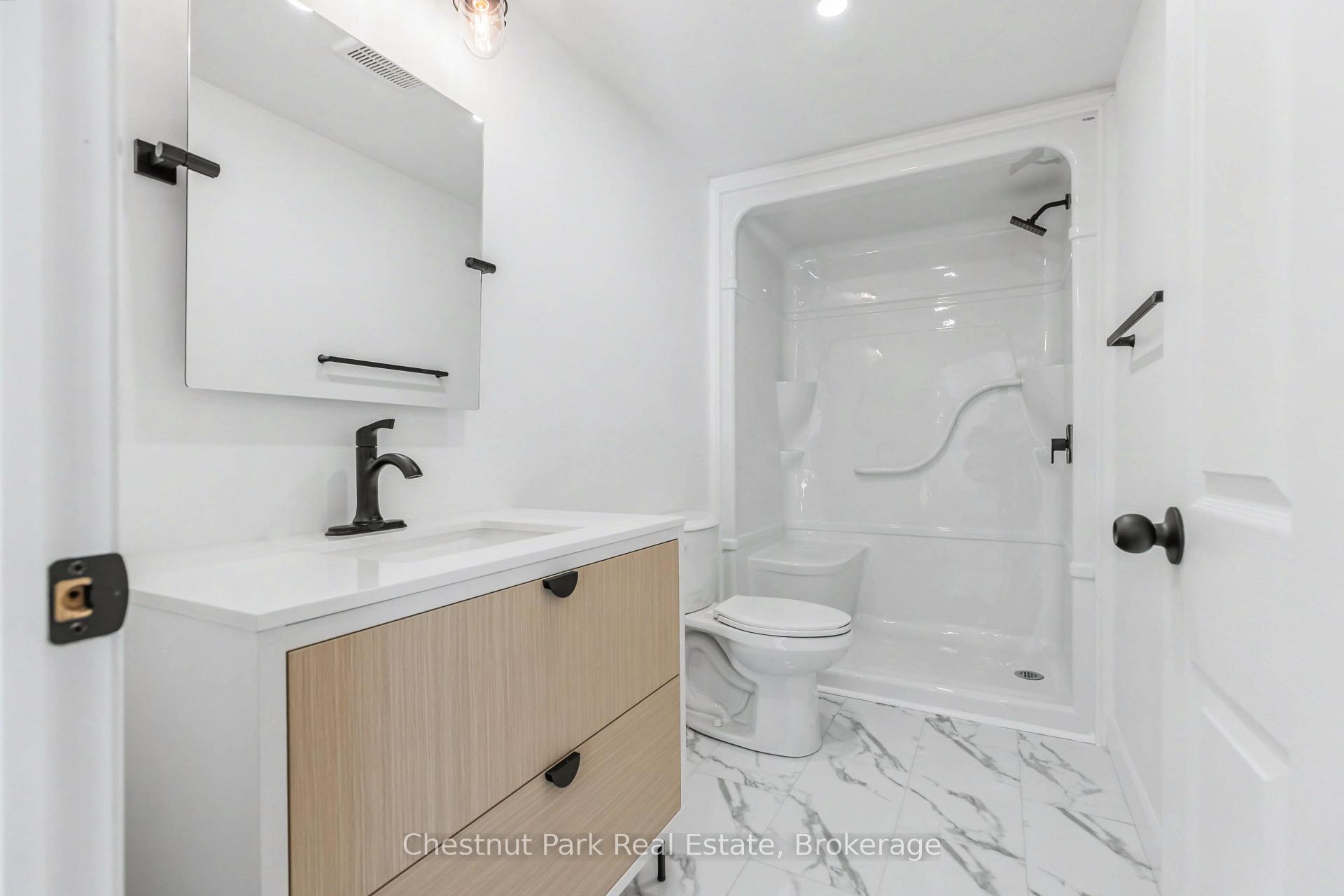 3 Bedroom Single Family Home/House's Image 38