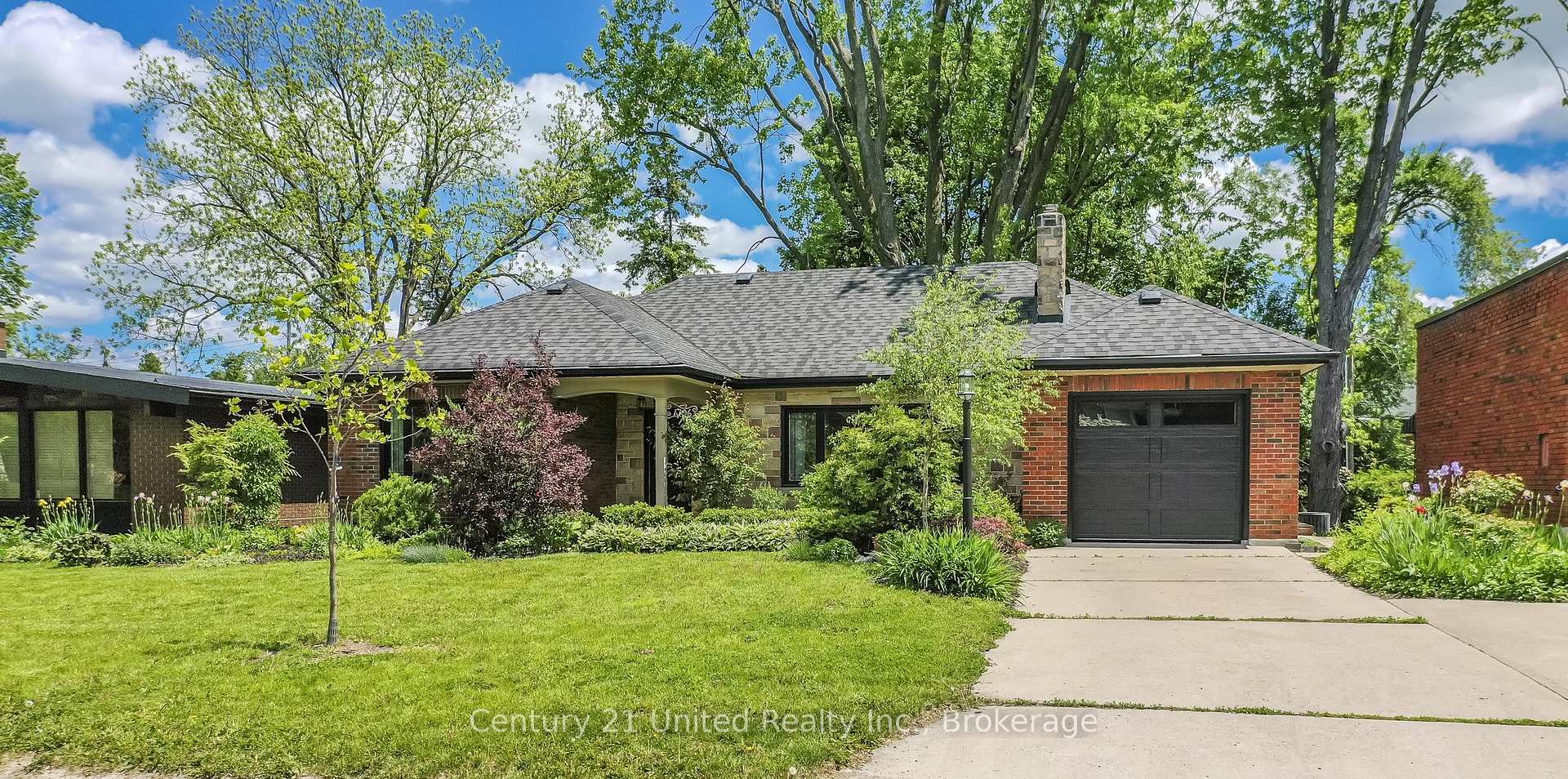 1306 Hazeldean Avenue Peterborough Ontario Canada Sale residential   HomeLife Preferred Realty Inc., Brokerage*