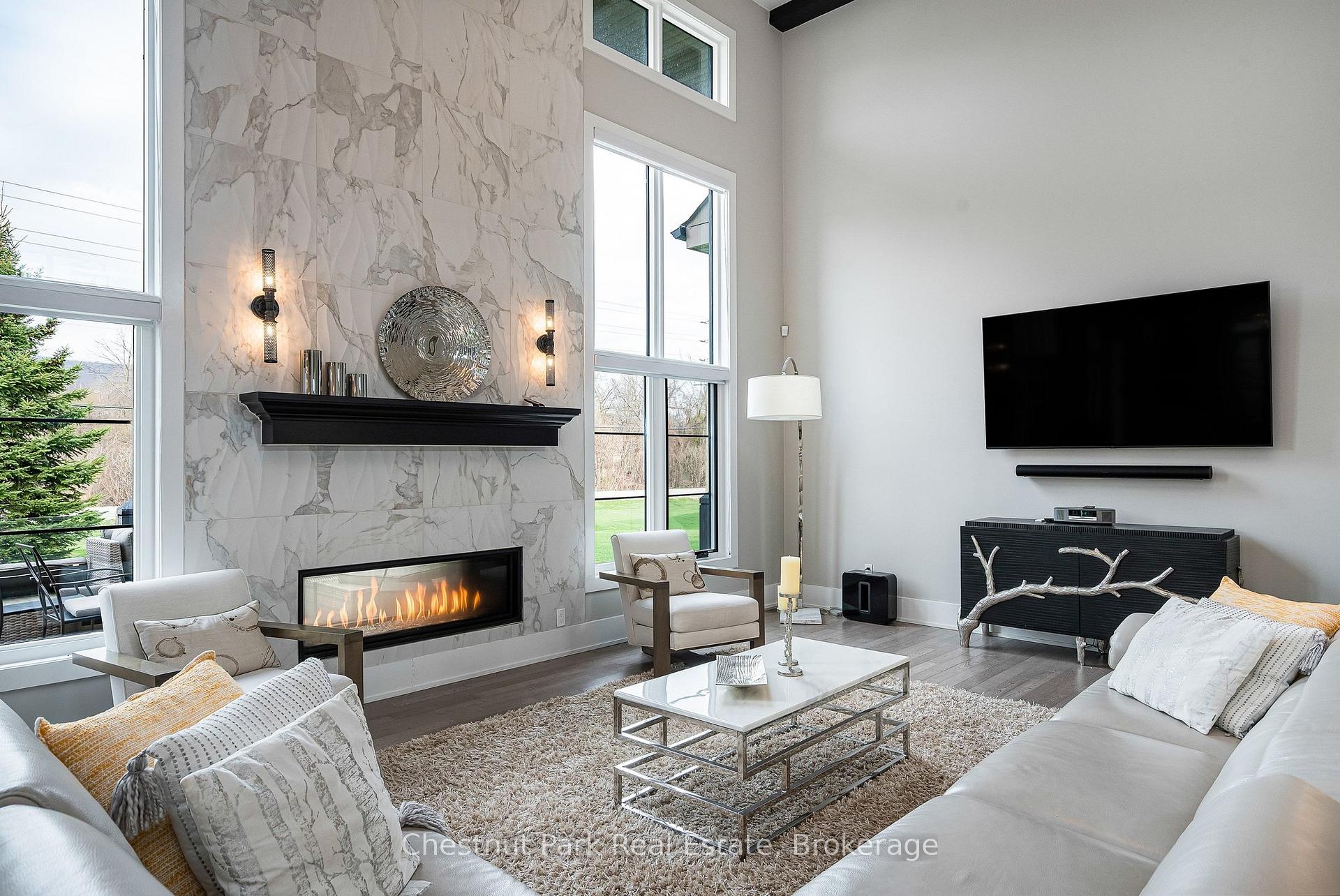 5 Bedroom Single Family Home/House's Image 8