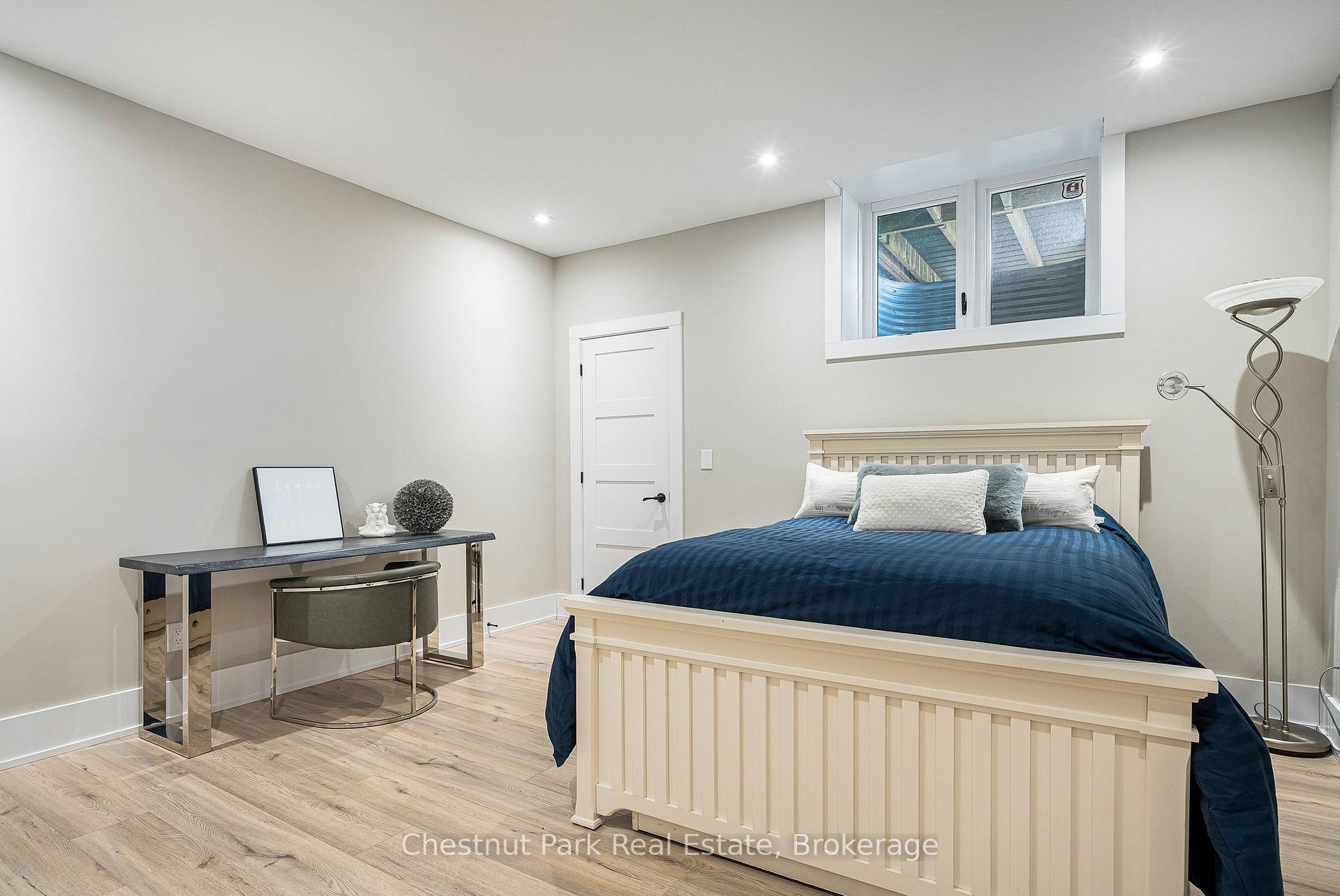 5 Bedroom Single Family Home/House's Image 31