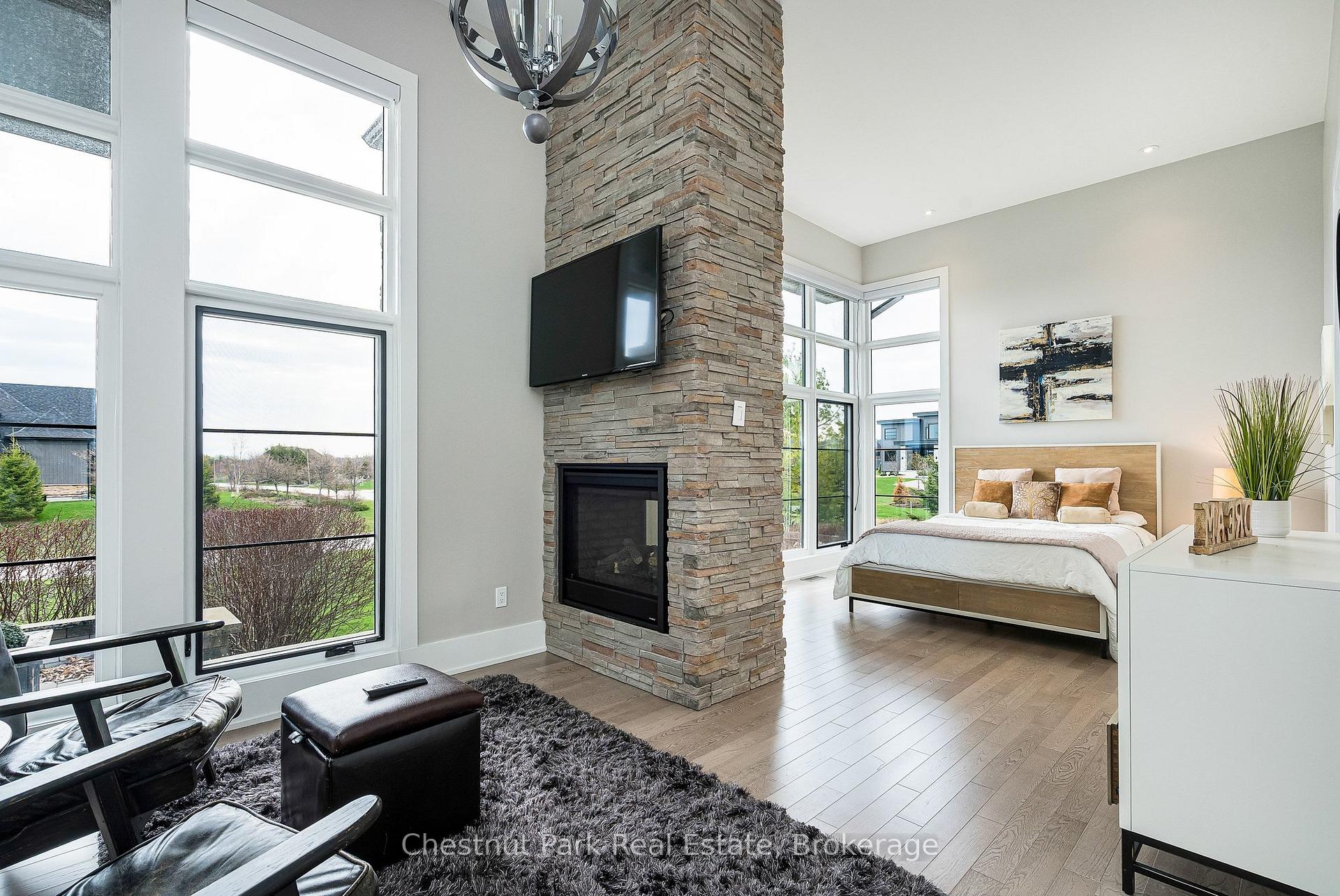 5 Bedroom Single Family Home/House's Image 17