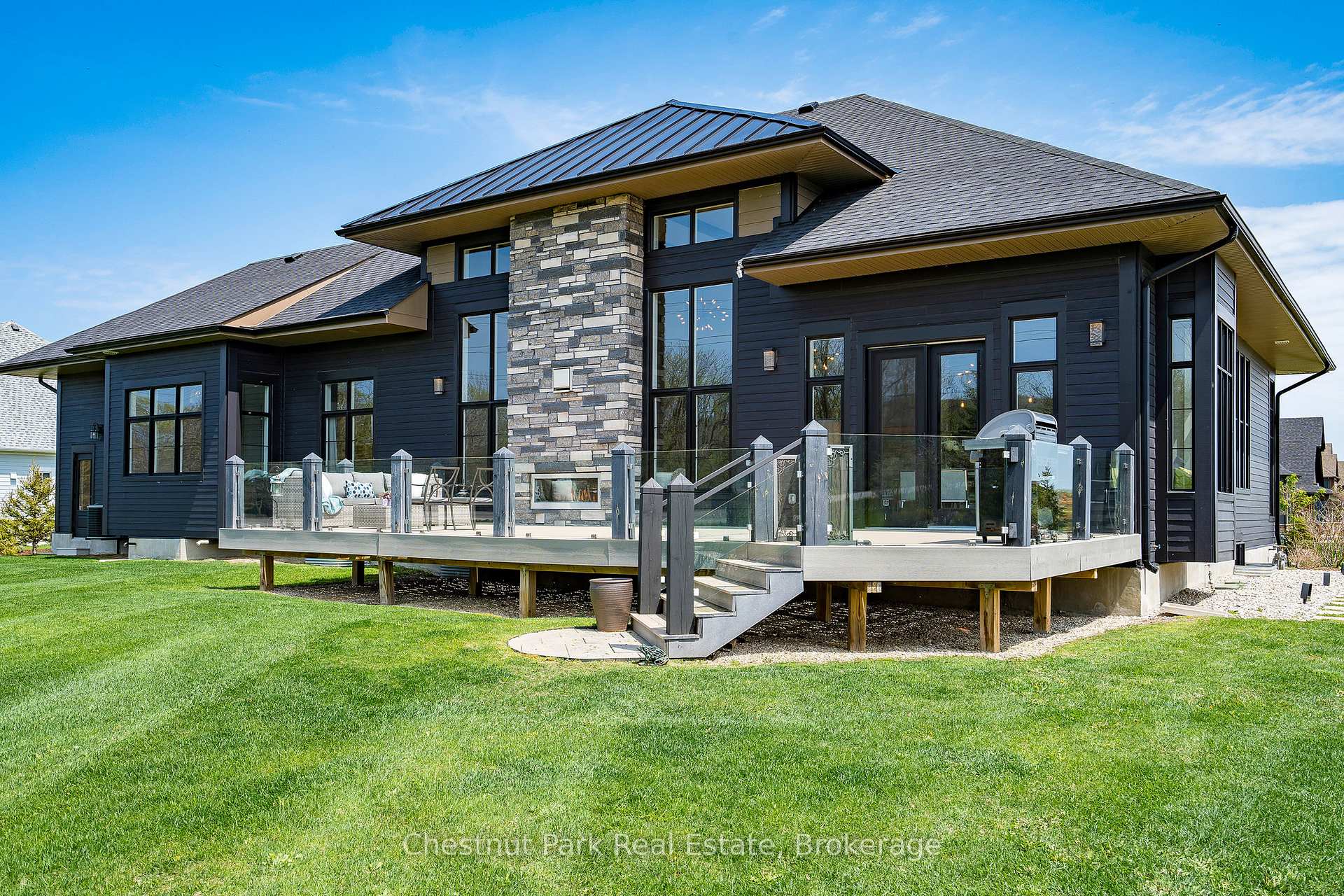5 Bedroom Single Family Home/House's Image 42