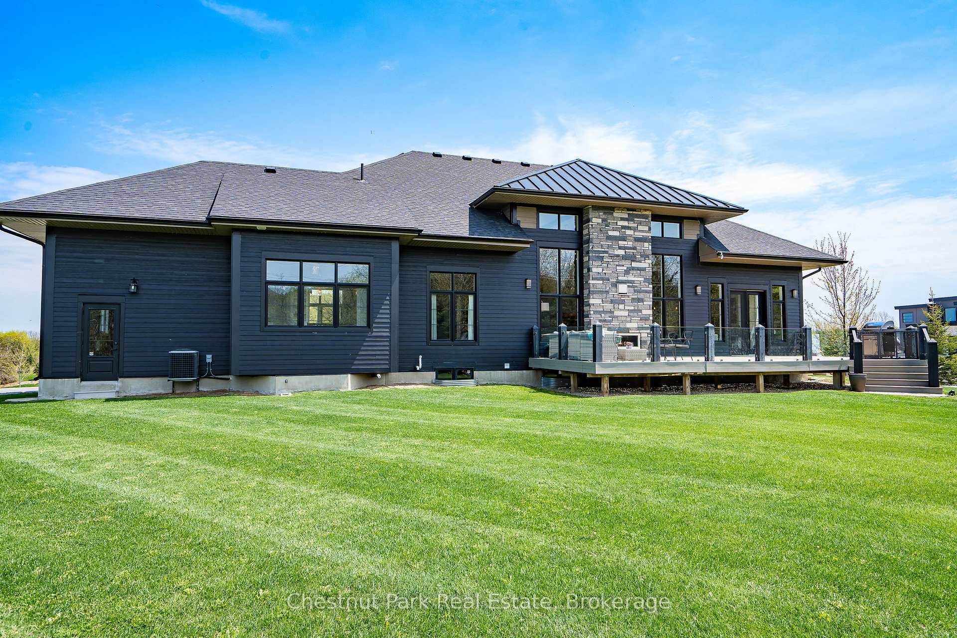 5 Bedroom Single Family Home/House's Image 37