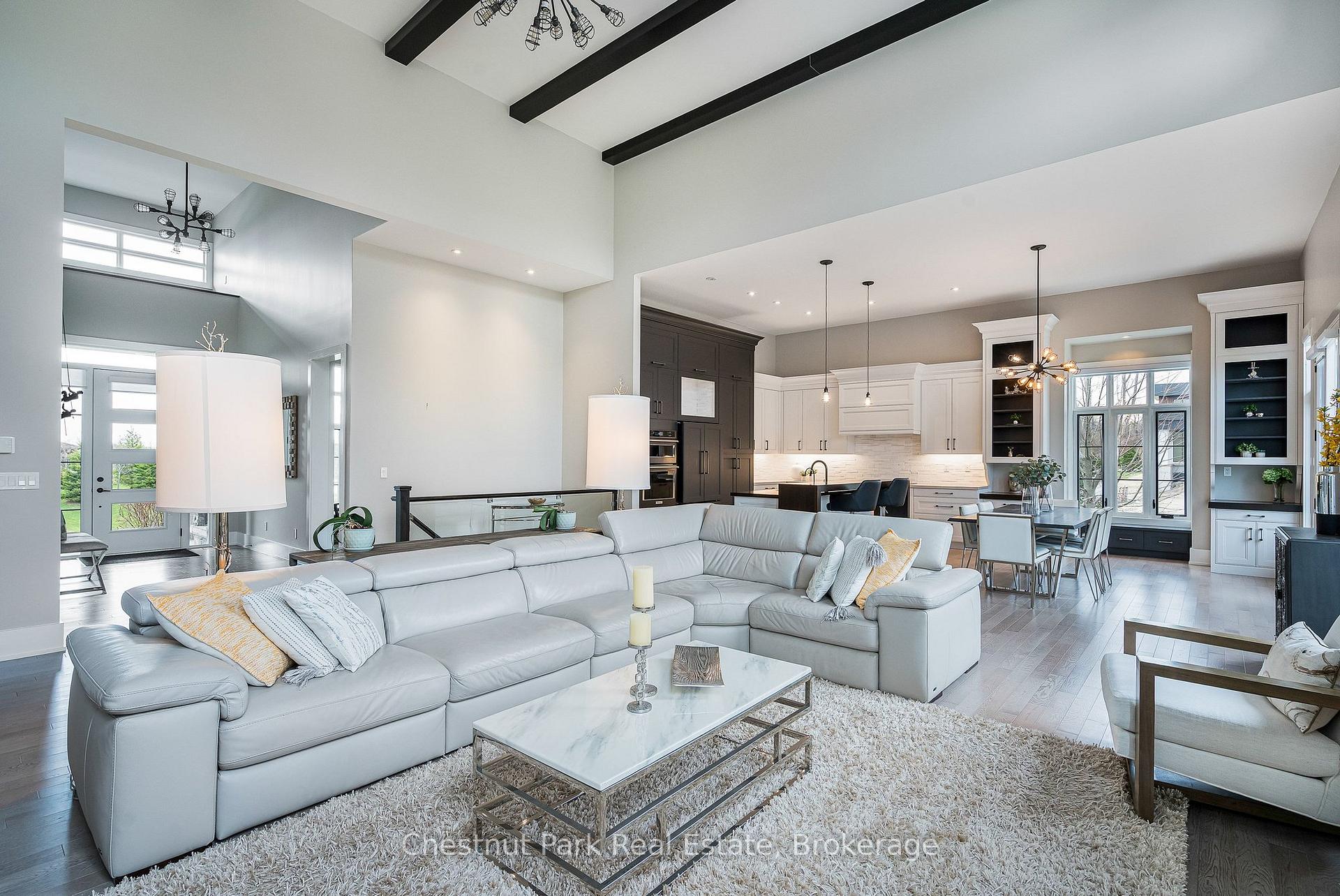 5 Bedroom Single Family Home/House's Image 7