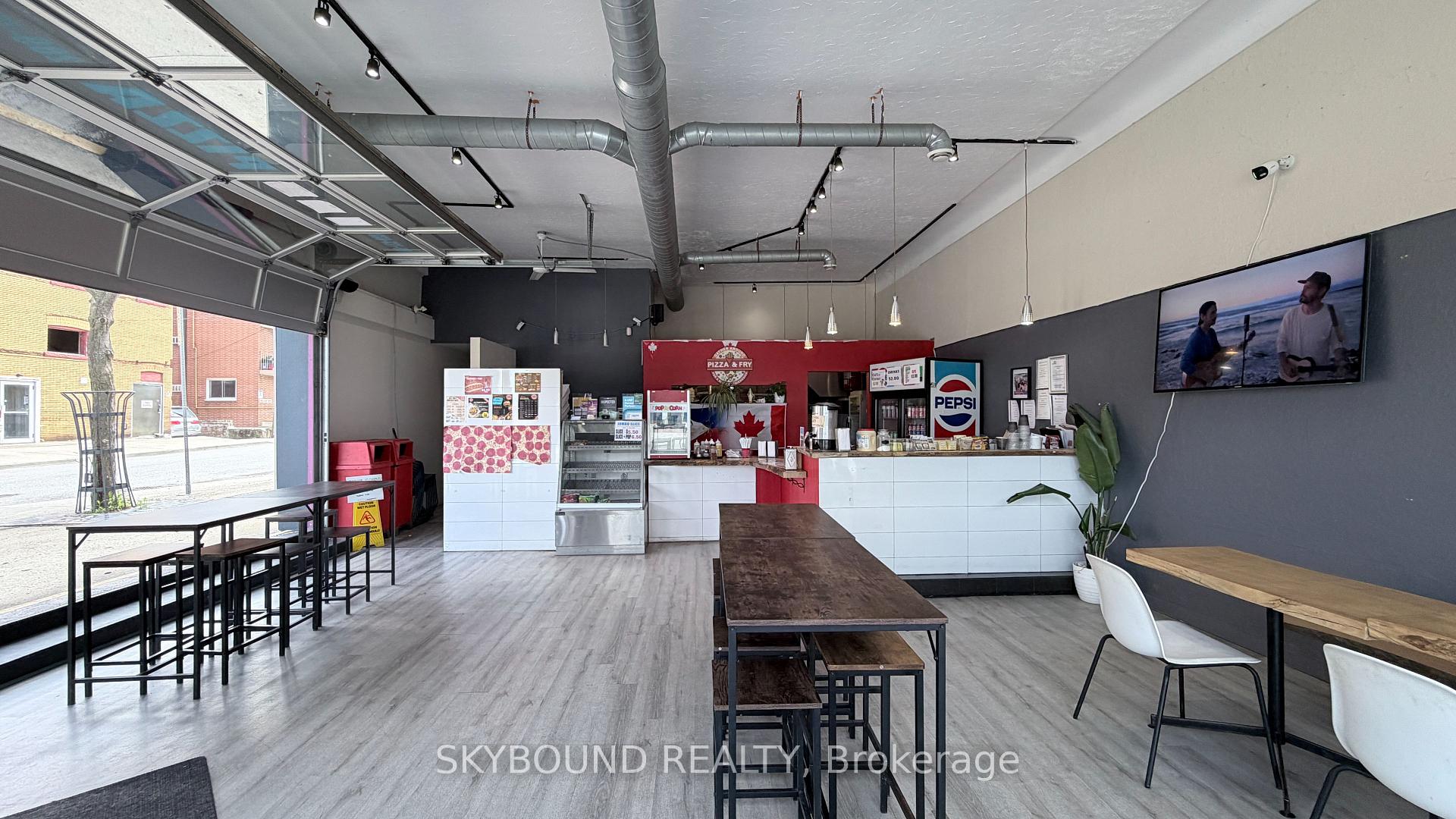 4572 Queen Street Niagara Falls Ontario Canada Sale commercial   Skybound Realty, Brokerage 