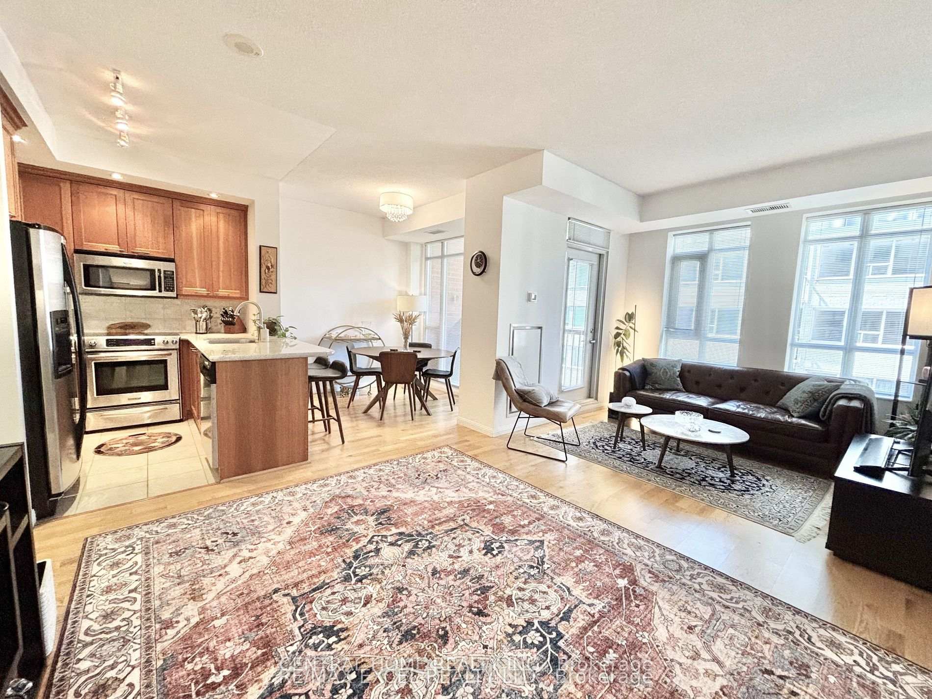 426 - 900 Mount Pleasant Road Toronto Ontario Canada Sale residential ANDREI LIPATOV Central Home Realty Inc. Brokerage*