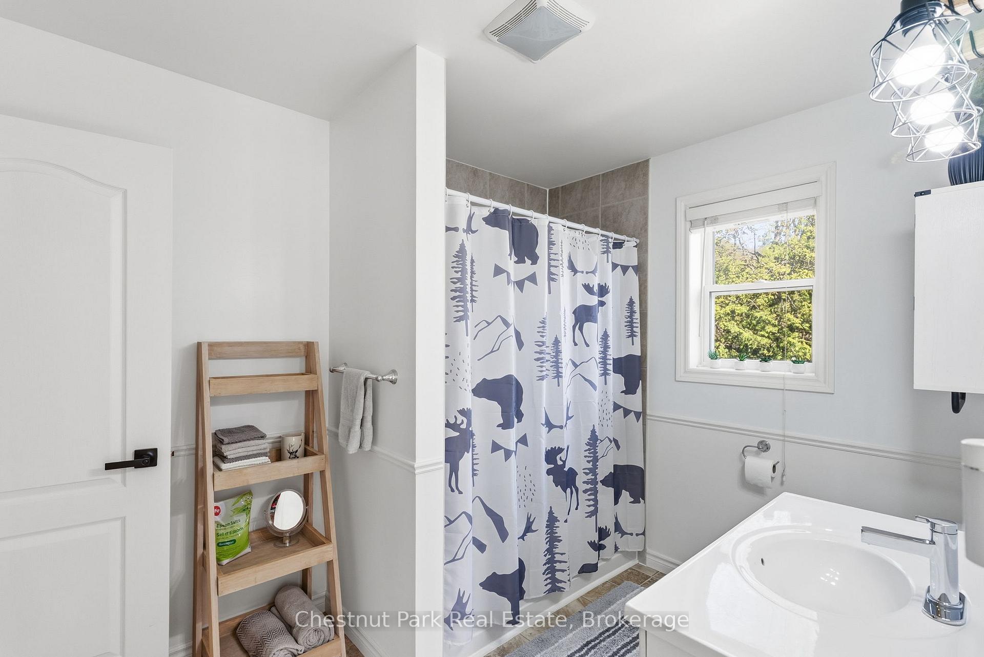 4 Bedroom Single Family Home/House's Image 26