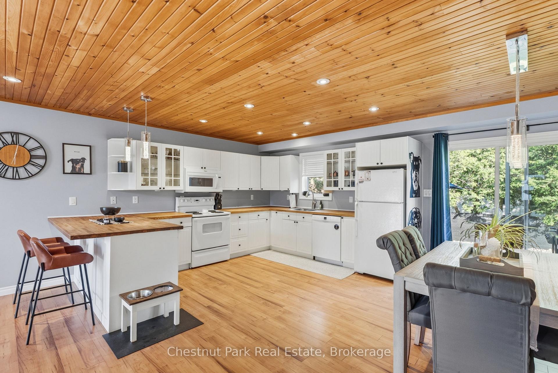 4 Bedroom Single Family Home/House's Image 13
