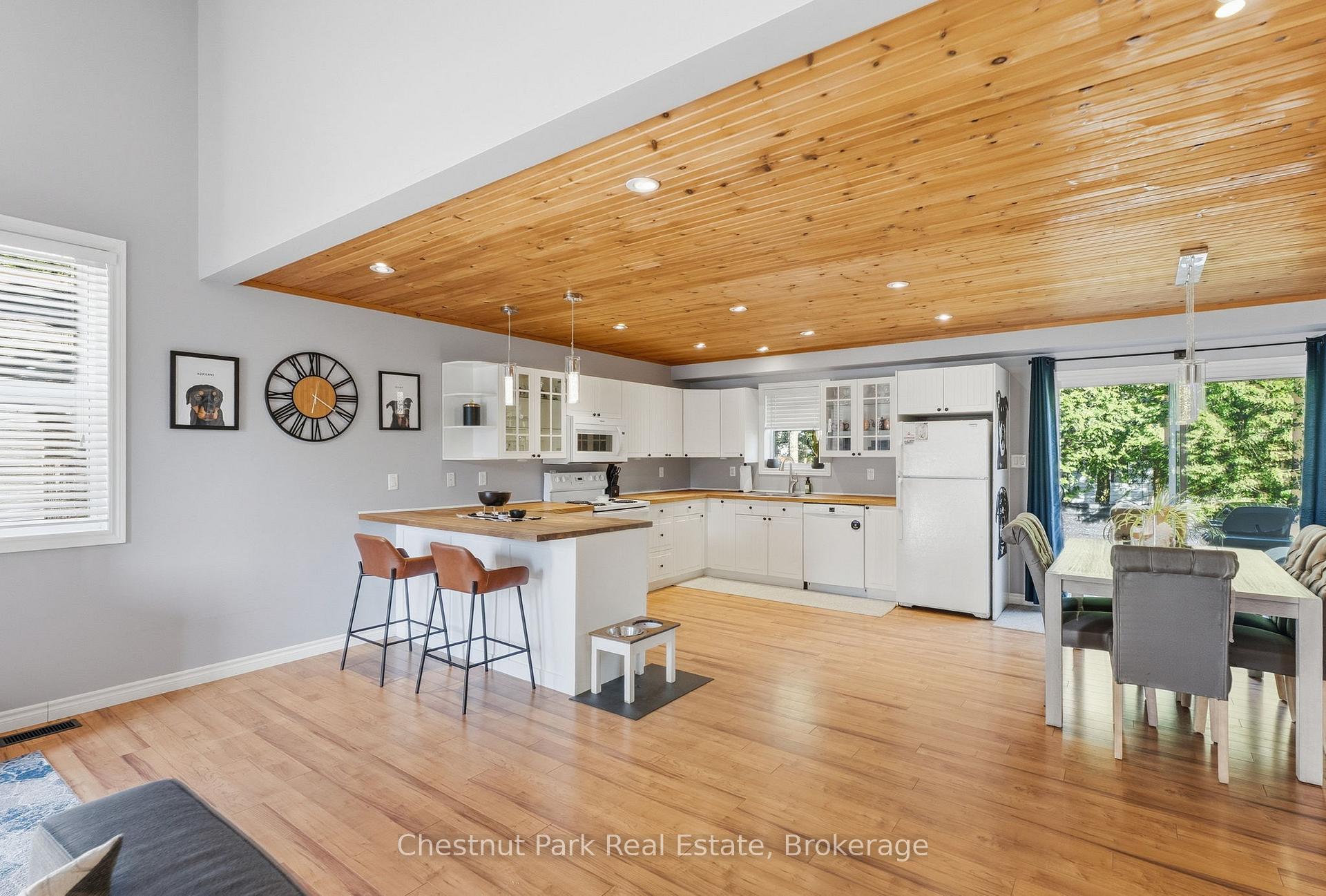 4 Bedroom Single Family Home/House's Image 12