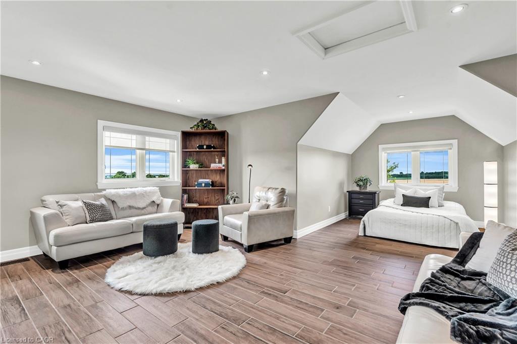 5 Bedroom Single Family Home/House's Image 30