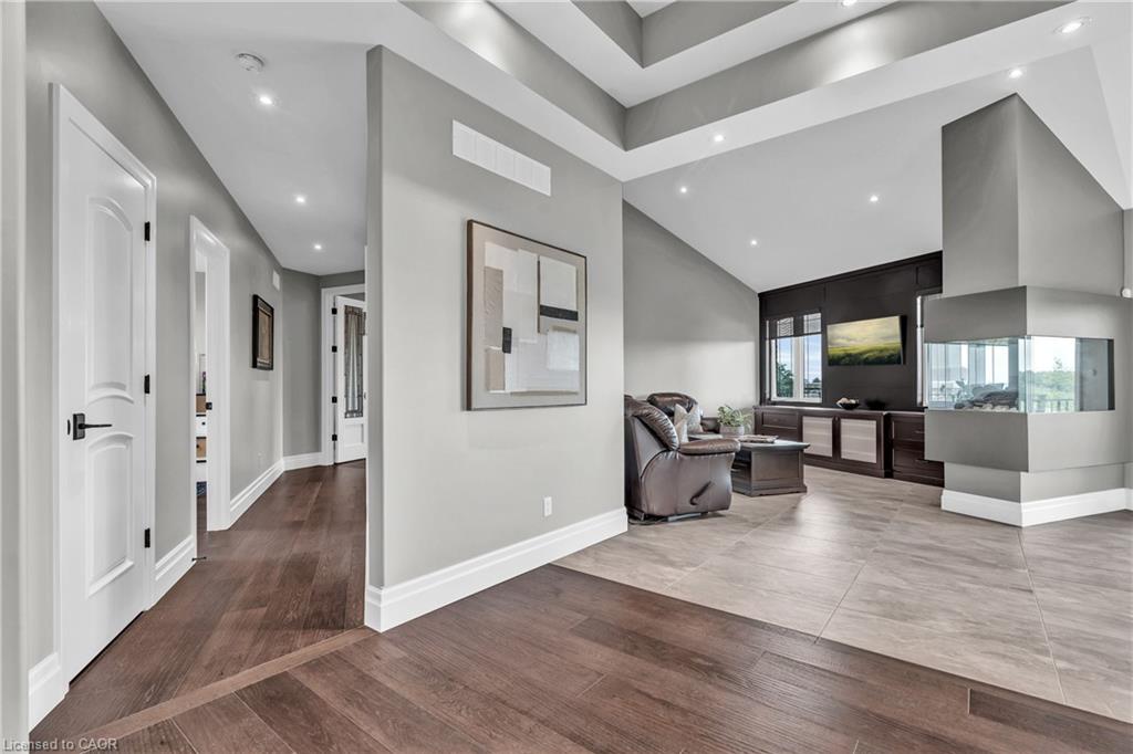 5 Bedroom Single Family Home/House's Image 19