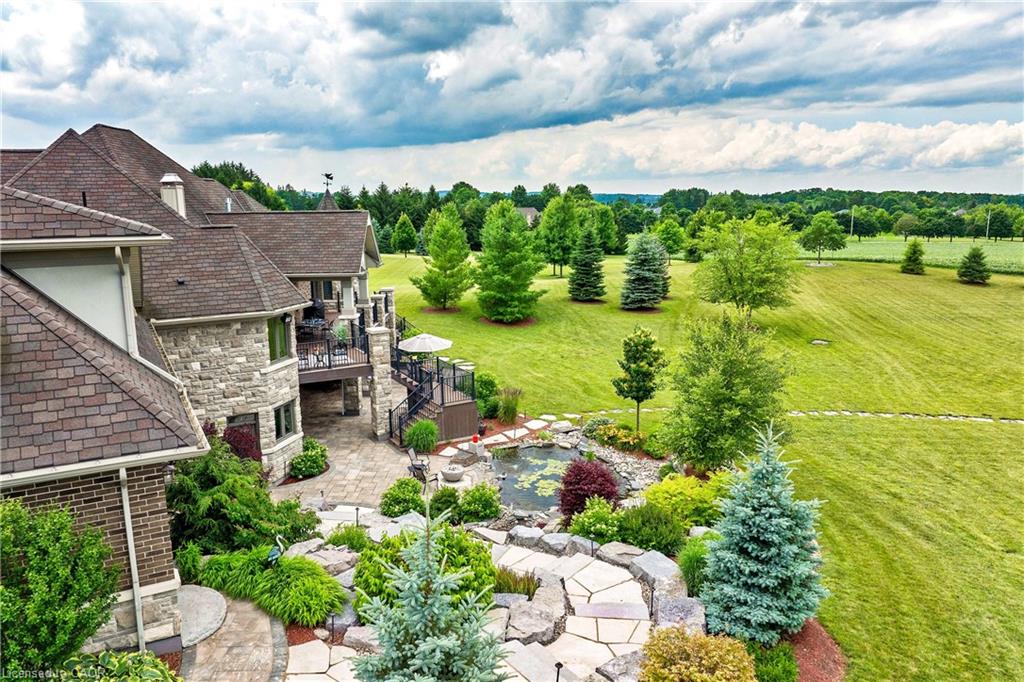5 Bedroom Single Family Home/House's Image 6