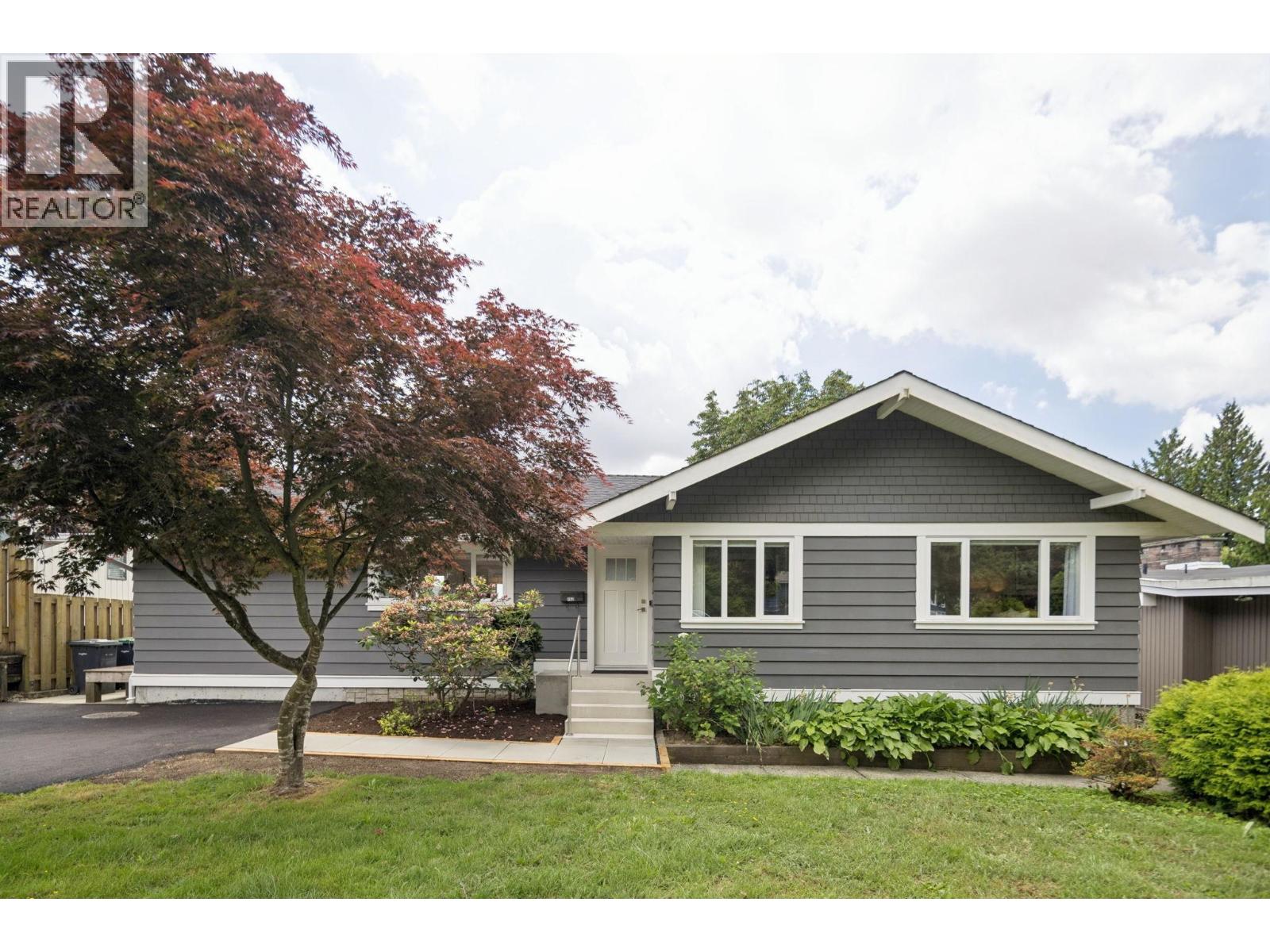 752 SHAW AVENUE Coquitlam British Columbia Canada Sale residential   Oakwyn Realty, Brokerage*