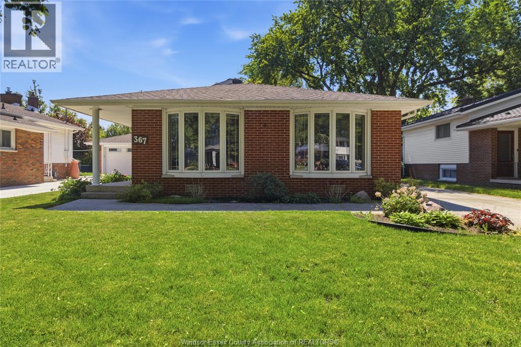 367 Genevieve Windsor Ontario Canada Sale residential Nevena Malivuk Right at Home Realty, Brokerage*