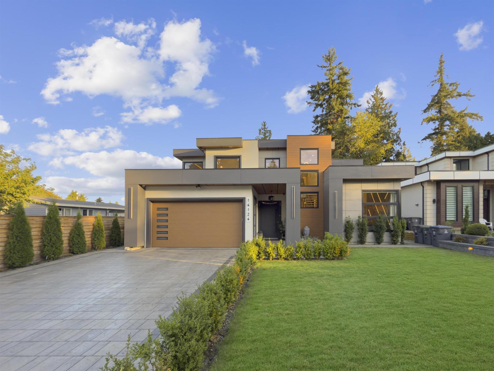 14124 71 AVENUE Surrey British Columbia Canada Sale residential Renée Kehayas Team 3000 Realty Ltd.