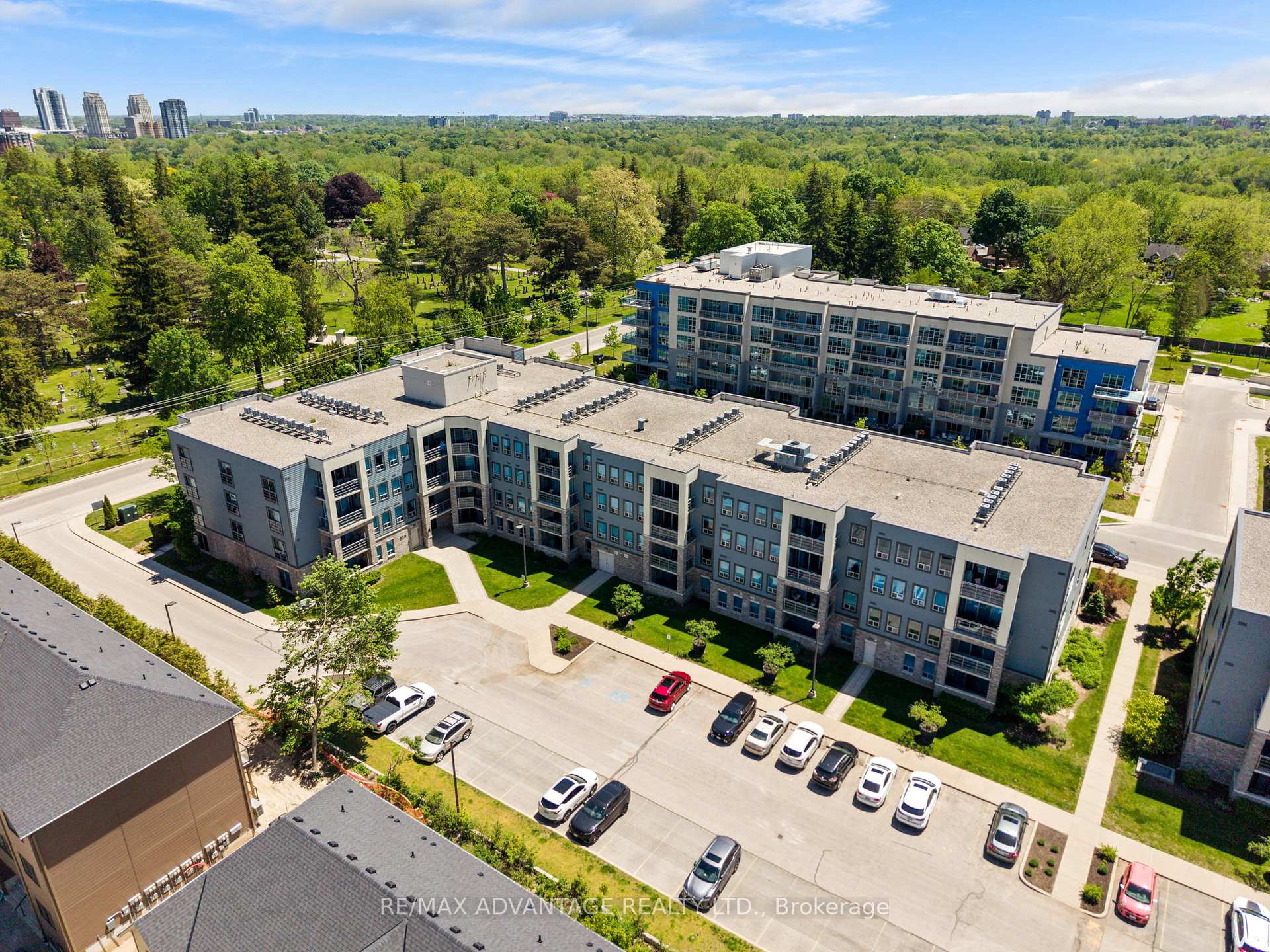 109 - 320 Sugarcreek Trail London North Ontario Canada Sale residential Mike Van Steensel RE/MAX Advantage Realty Ltd., Brokerage*