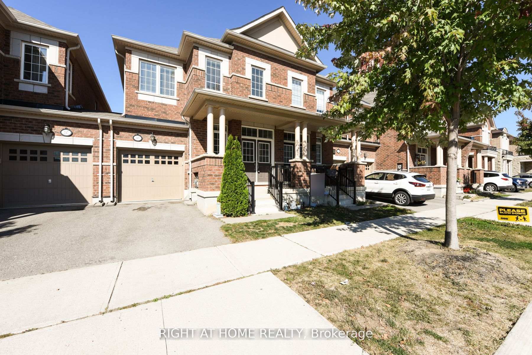 245 Sarah Cline Drive Oakville Ontario Canada Rent residential Steven Burrows Right at Home Realty, Brokerage*