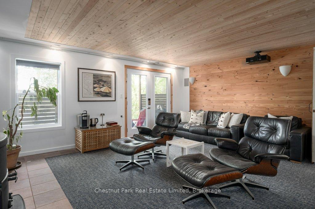 4 Bedroom Single Family Home/House's Image 34