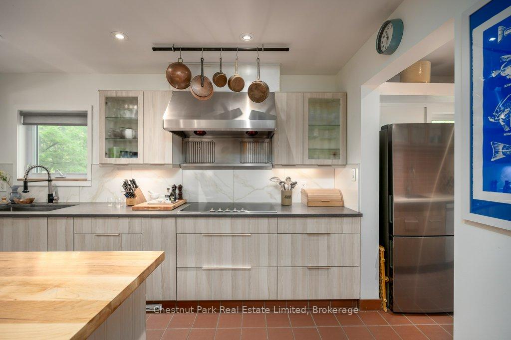 4 Bedroom Single Family Home/House's Image 11