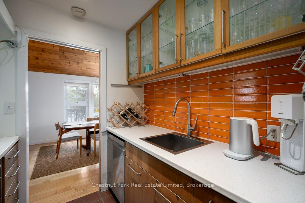4 Bedroom Single Family Home/House's Image 9