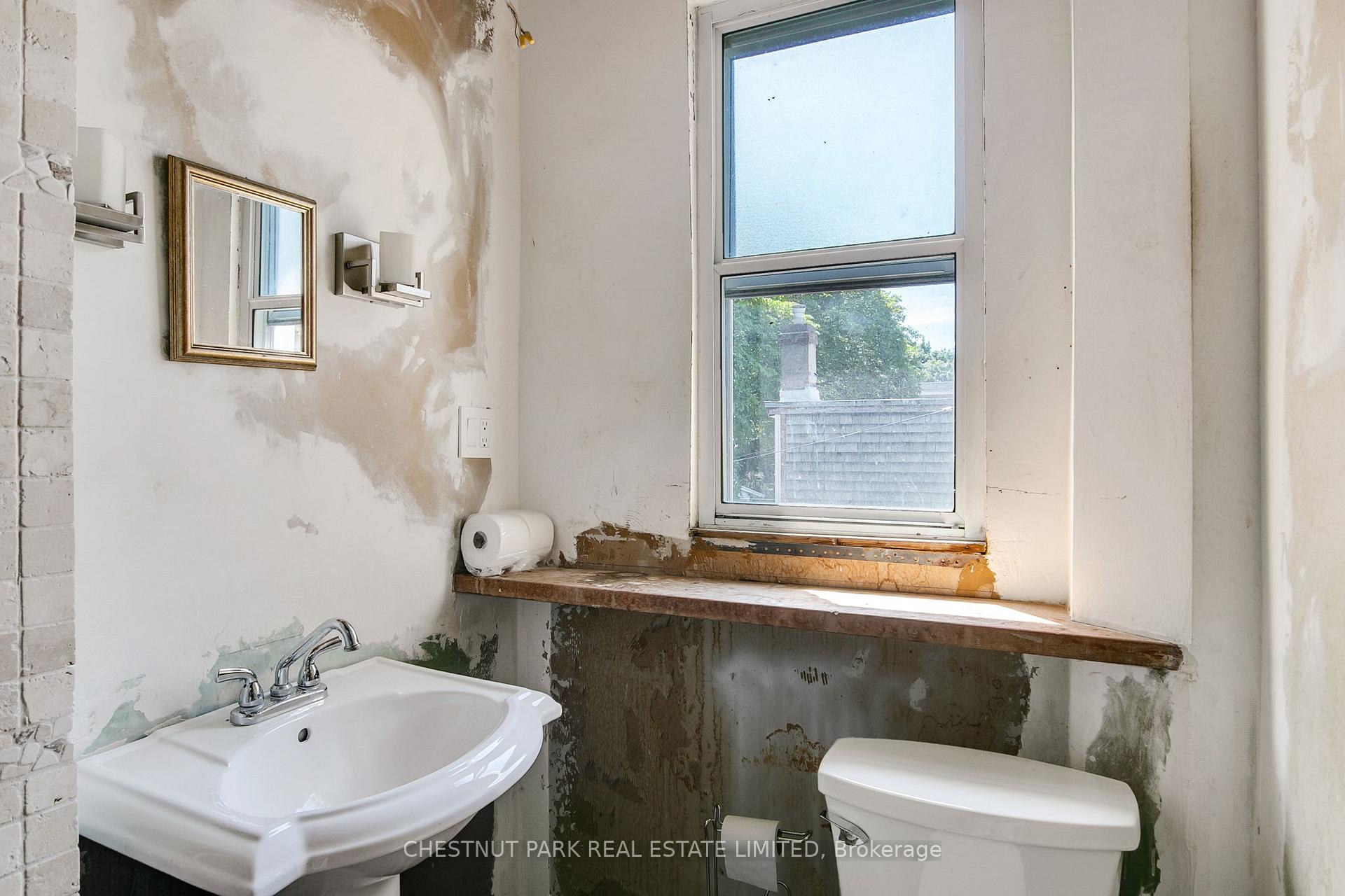 3 Bedroom Single Family Home/House's Image 20