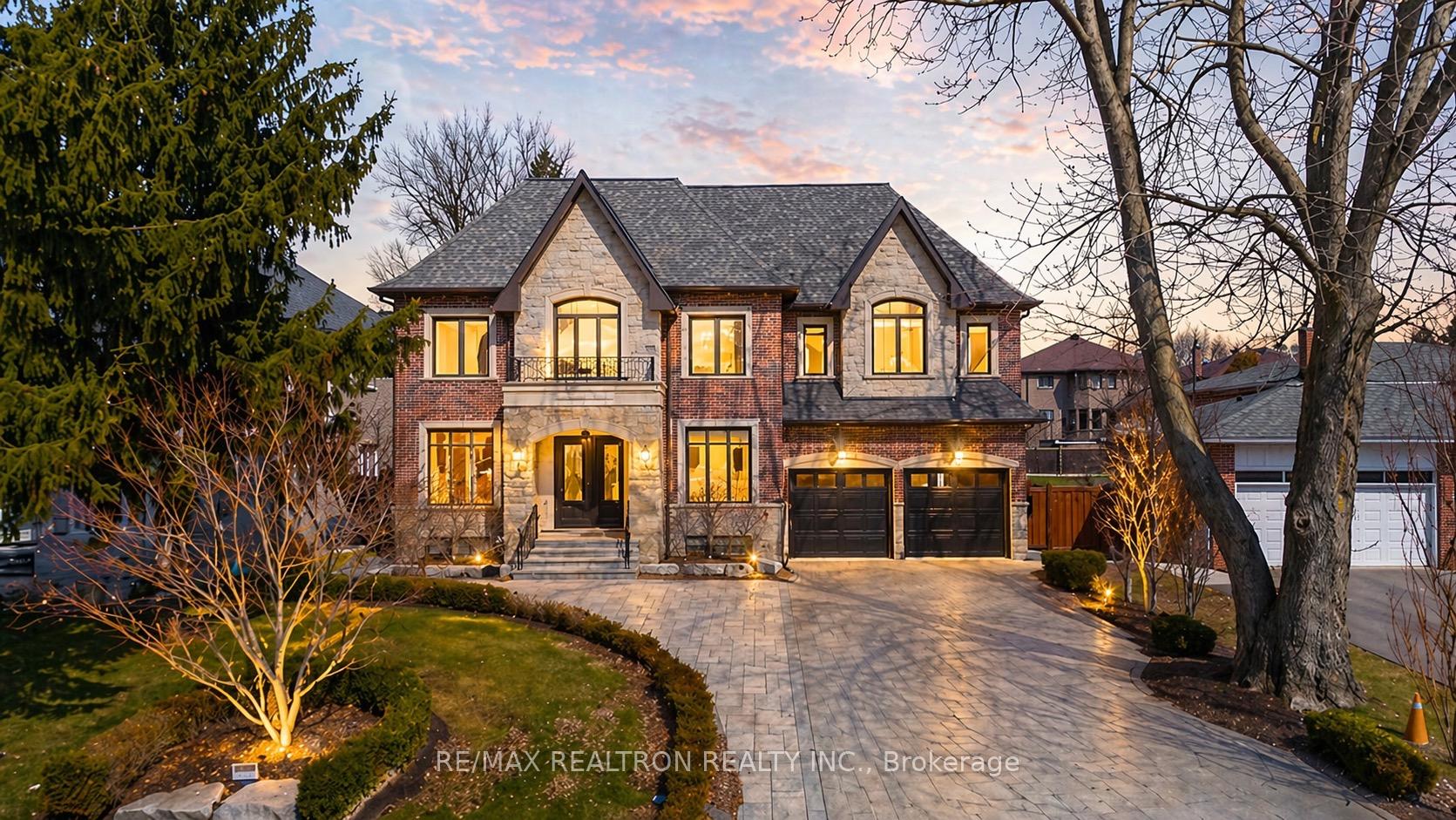 74 Yongehurst Road Richmond Hill Ontario Canada Sale residential Hooman Bandarchi RE/MAX Realtron Realty Inc., Brokerage*
