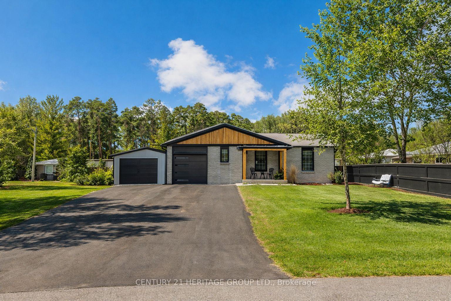 7 Crawford Circle New Tecumseth Ontario Canada Sale residential Toronto Best Houses Century 21 Heritage Group Ltd. Brokerage*