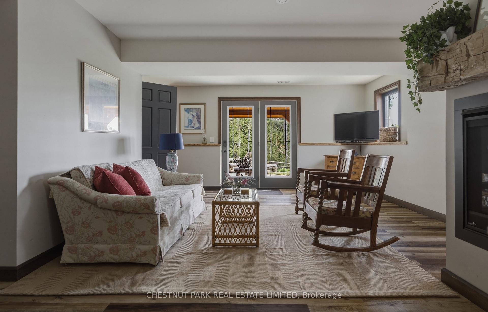 5 Bedroom Single Family Home/House's Image 26