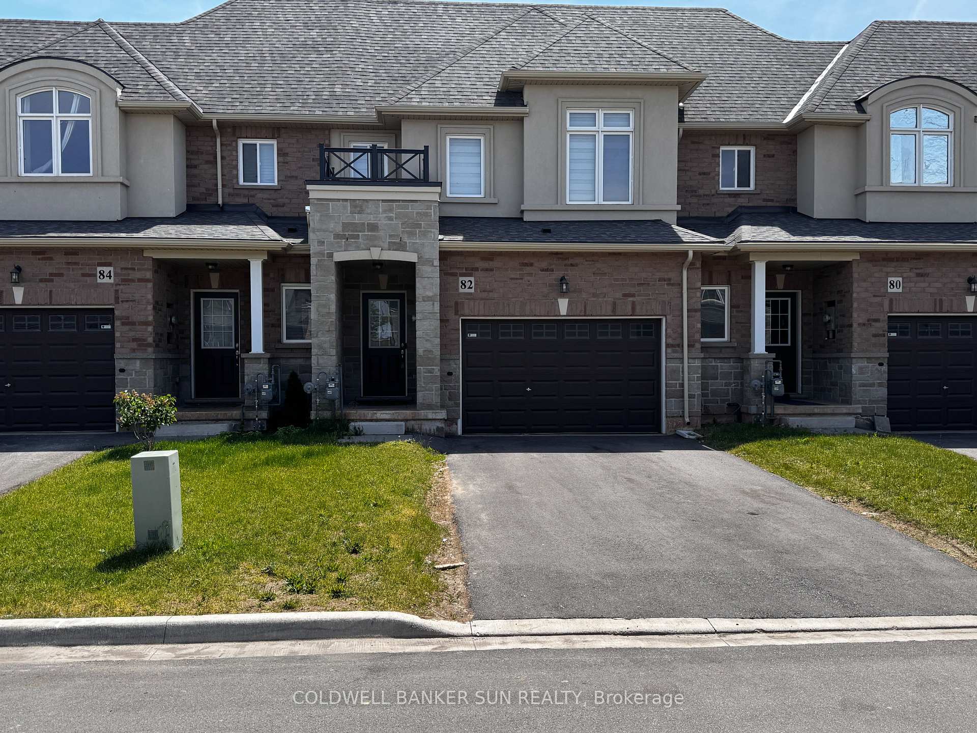 82 Pinot Crescent Hamilton Ontario Canada Rent residential Sukhvir Sondh Coldwell Banker Sun Realty, Brokerage*