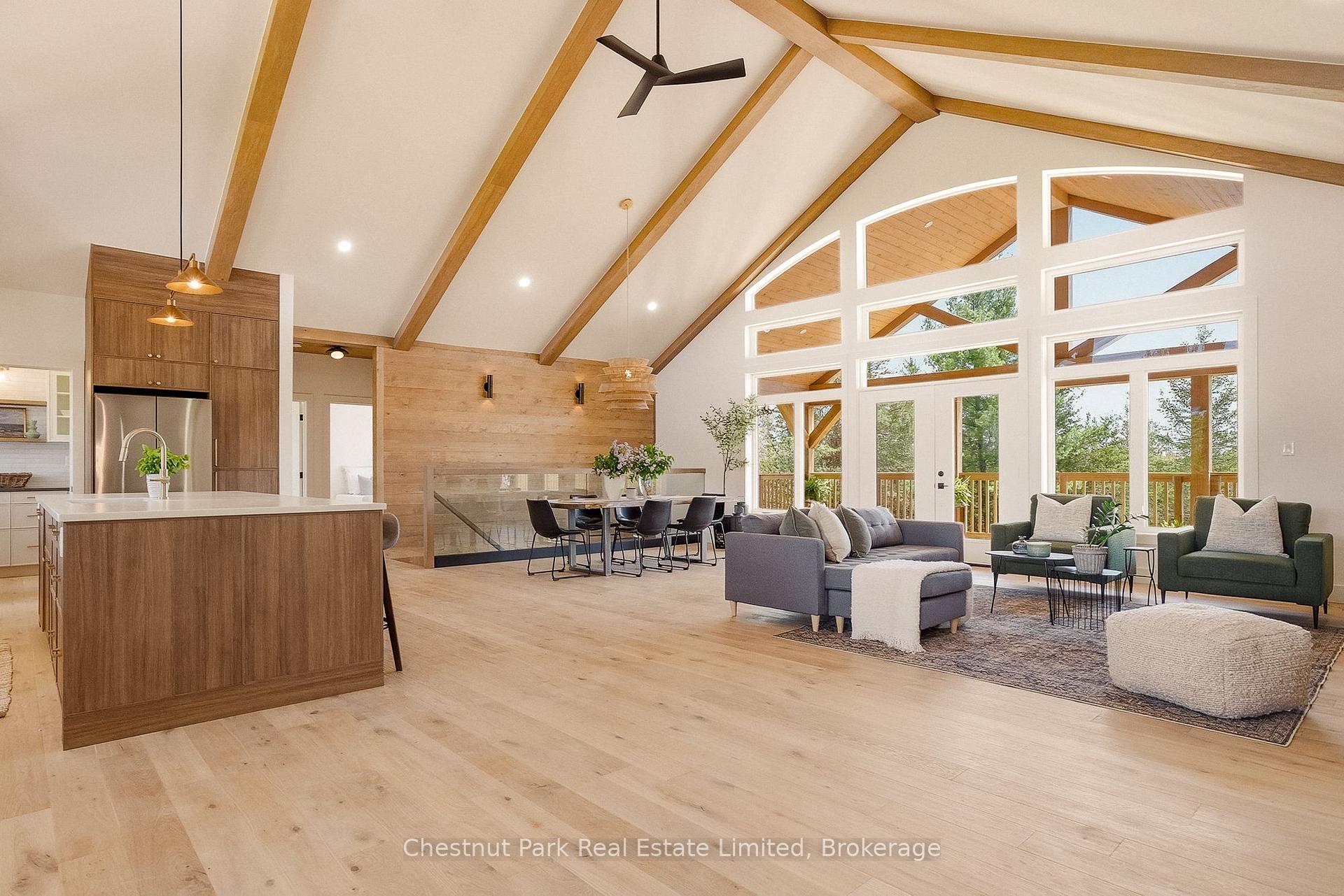 6 Bedroom Single Family Home/House's Image 17