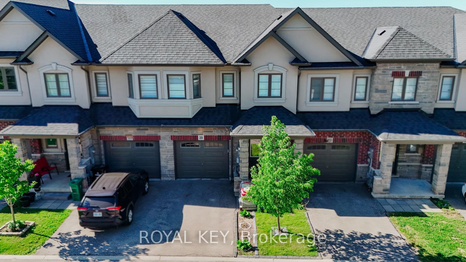 39 - 324 Equestrian Way Cambridge Ontario Canada Sale residential Renee Blair Sotheby's International Realty Canada
