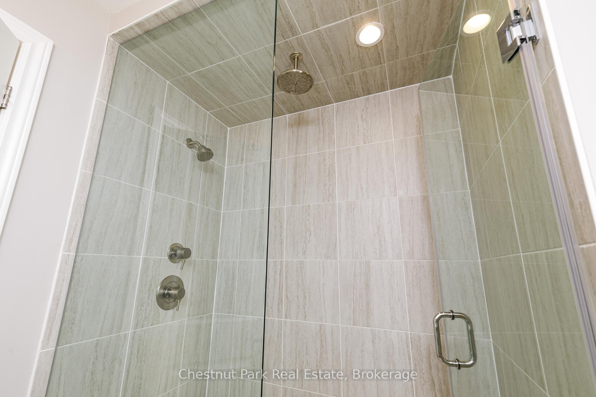 3 Bedroom Villa/Townhouse's Image 17
