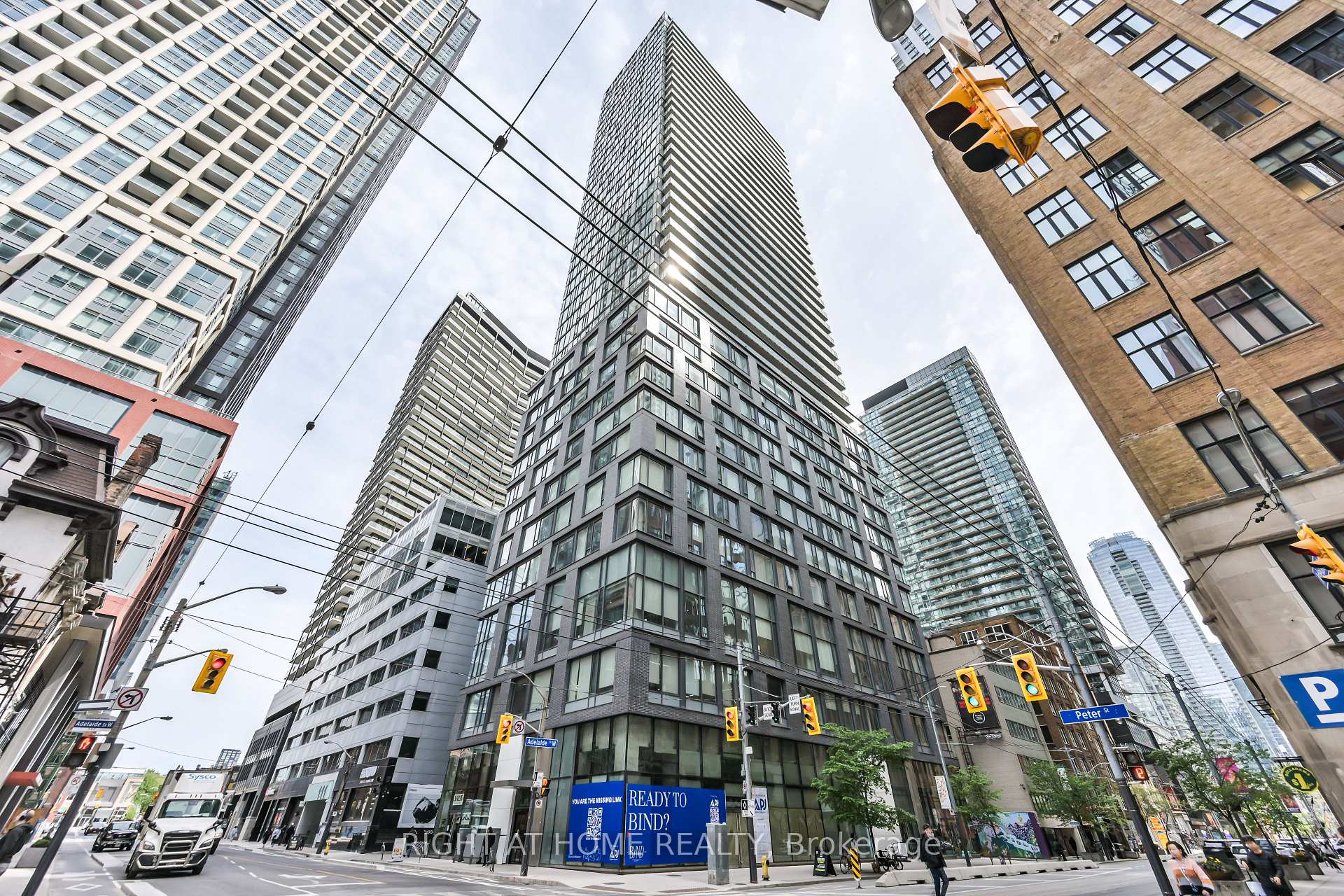 3903 - 101 Peter Street W Toronto Ontario Canada Sale residential Dee Paul Right at Home Realty, Brokerage*