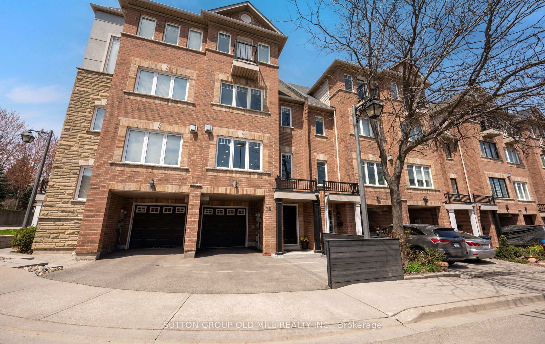 36 Clockwork Lane Toronto Ontario Canada Sale residential Irena Bendi Sutton Group Old Mill Realty Inc., Brokerage *