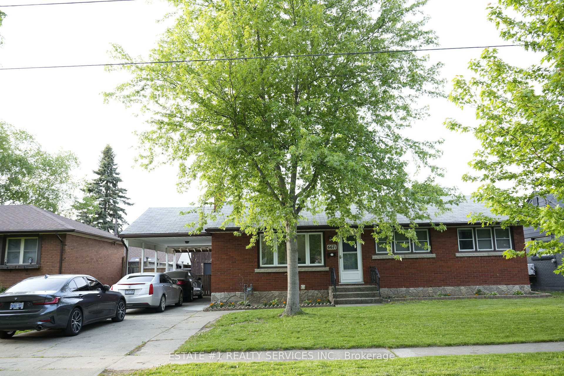 6671 Russell Street Niagara Falls Ontario Canada Sale residential   Estate #1 Realty service Inc., Brokerage*