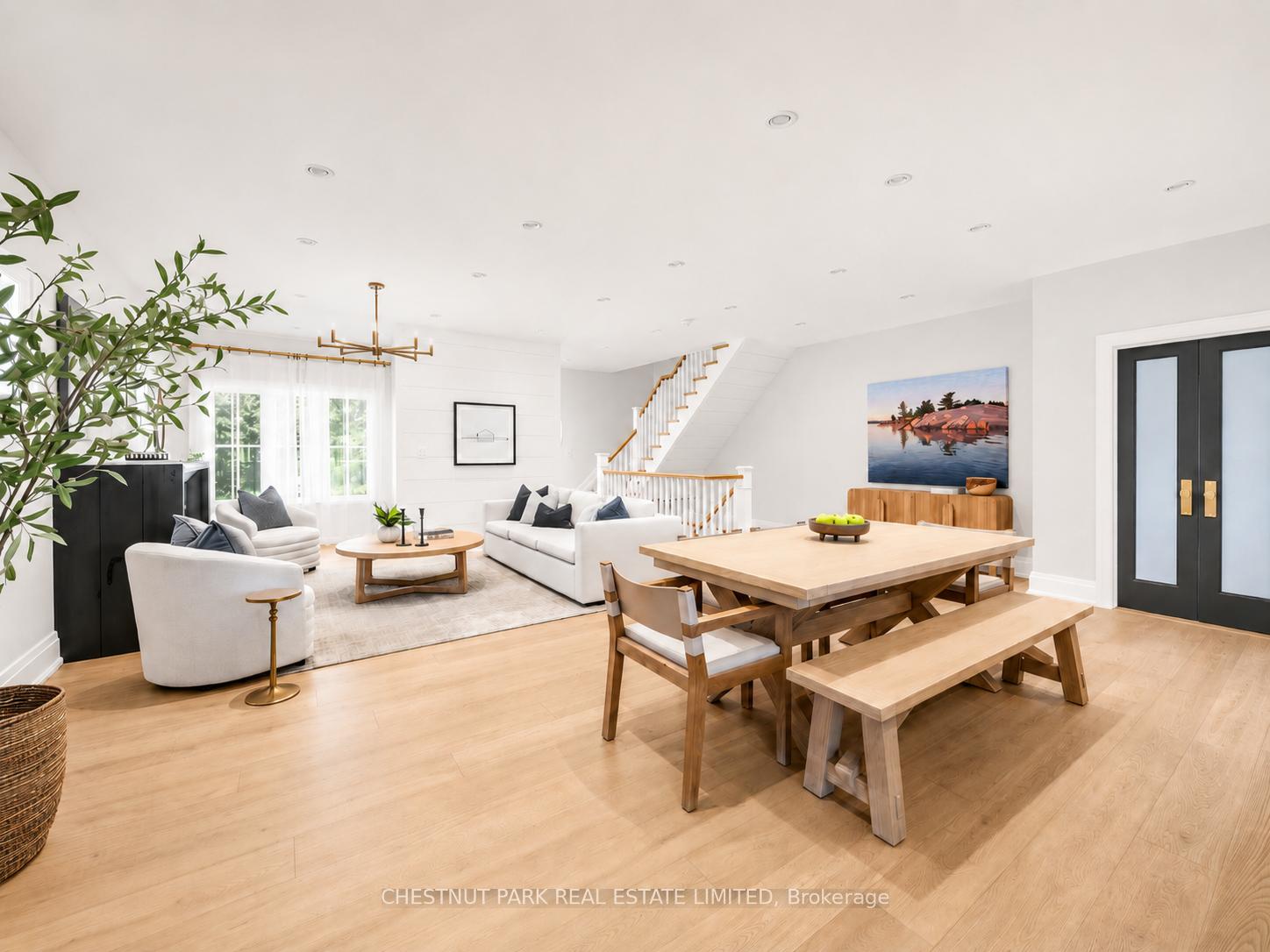 5 Bedroom Single Family Home/House's Image 7