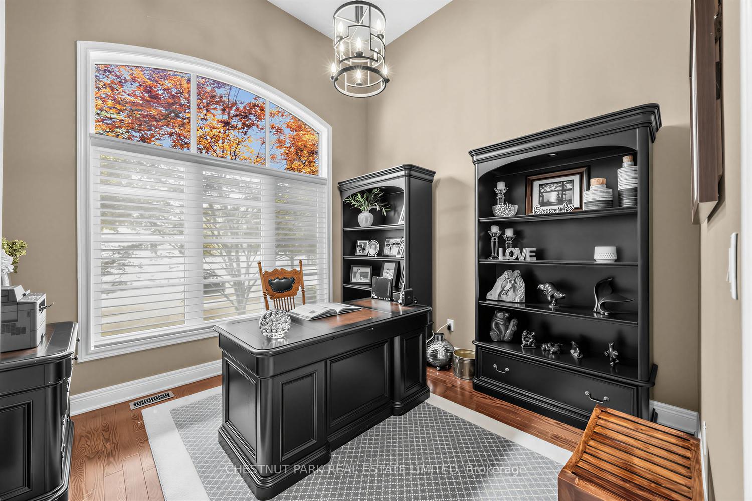 4 Bedroom Single Family Home/House's Image 3