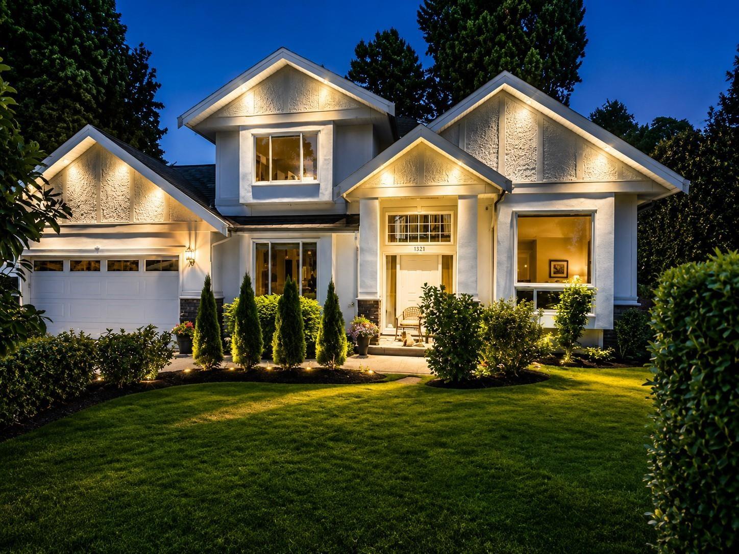 1328 STEVENS STREET White Rock British Columbia Canada Sale residential   HomeLife Benchmark Realty Corp.