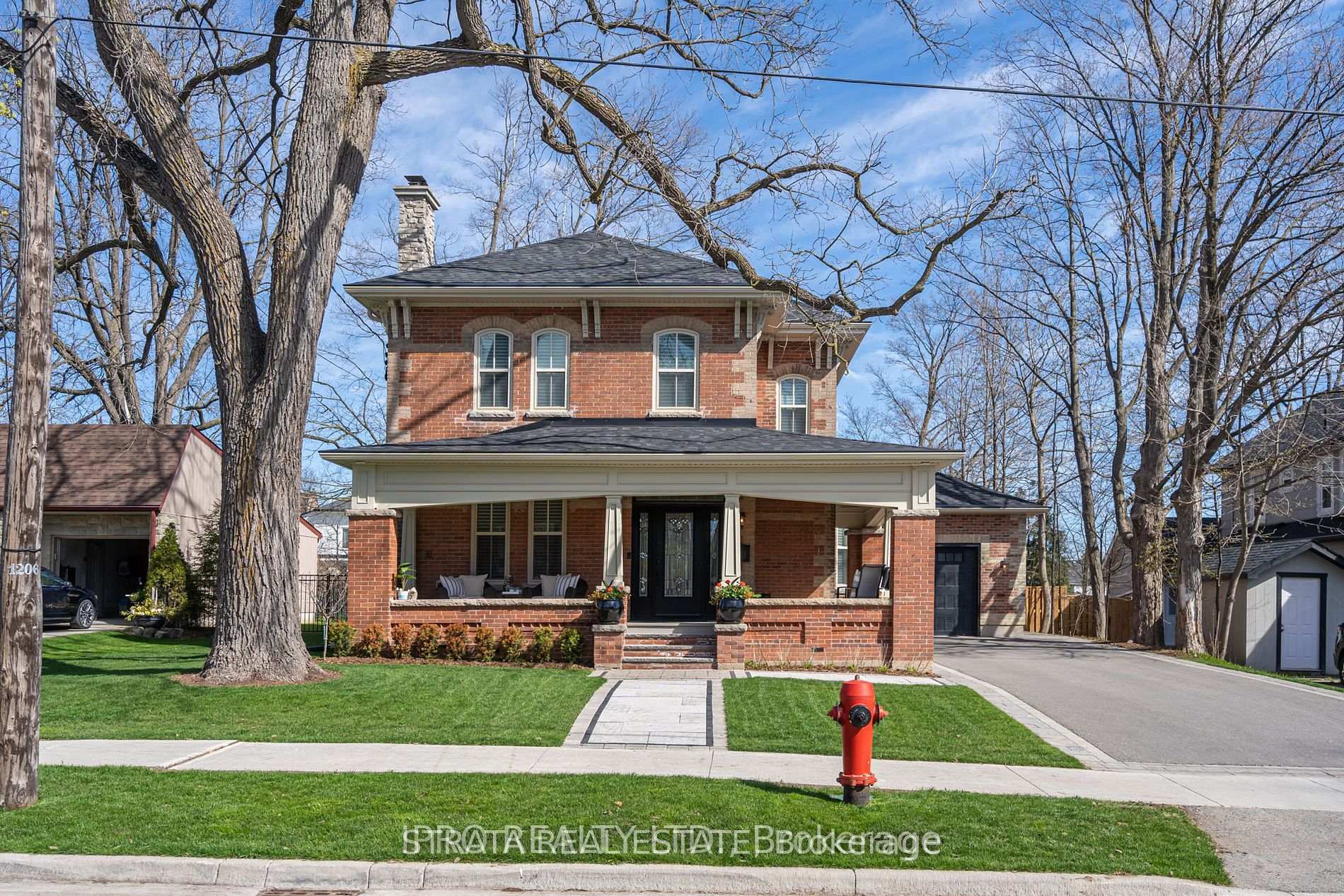 12 York Street Orangeville Ontario Canada Sale residential Galina Sheveleva Strata Real Estate, Brokerage*