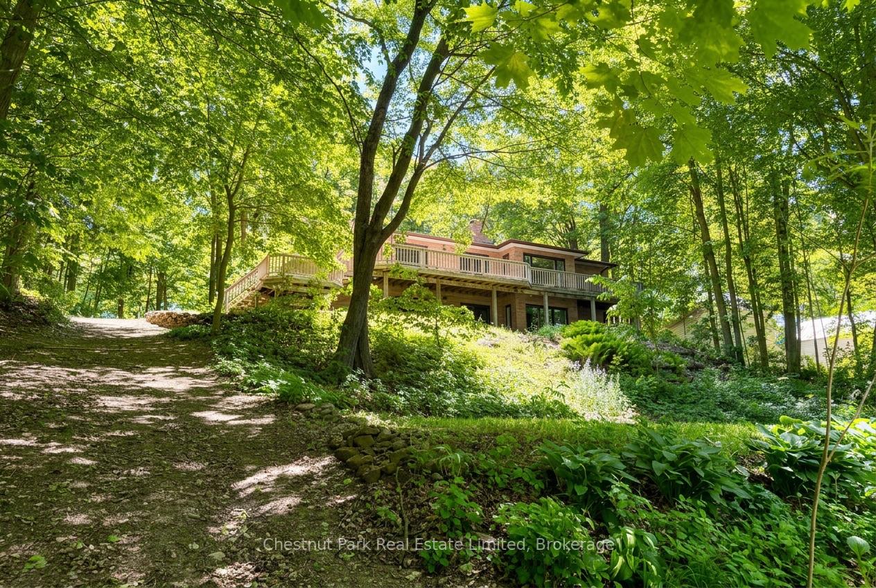 3 Bedroom Single Family Home/House's Image 38