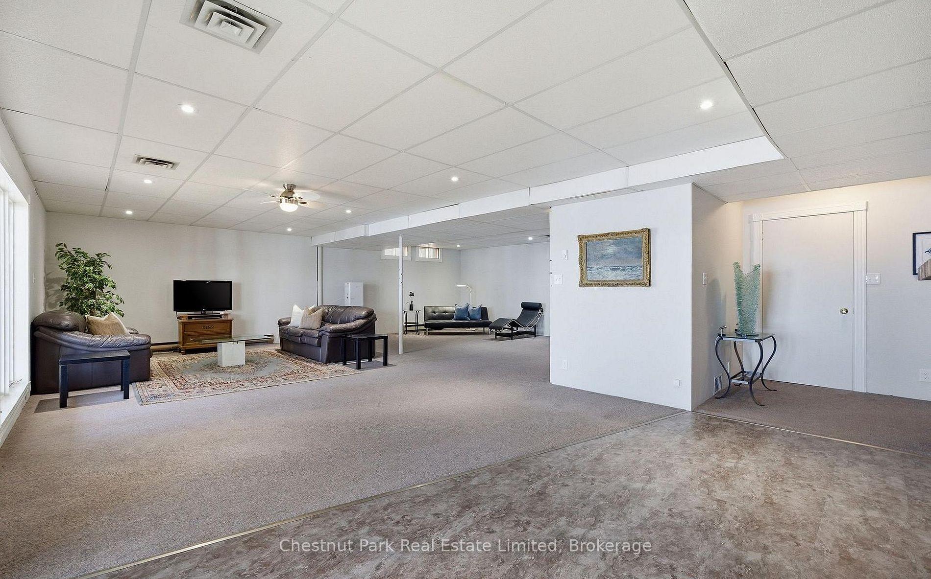 3 Bedroom Single Family Home/House's Image 30