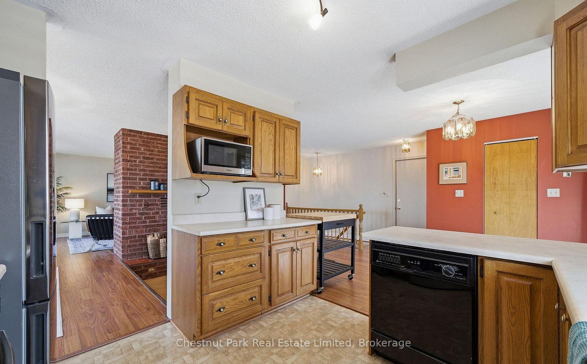 3 Bedroom Single Family Home/House's Image 13