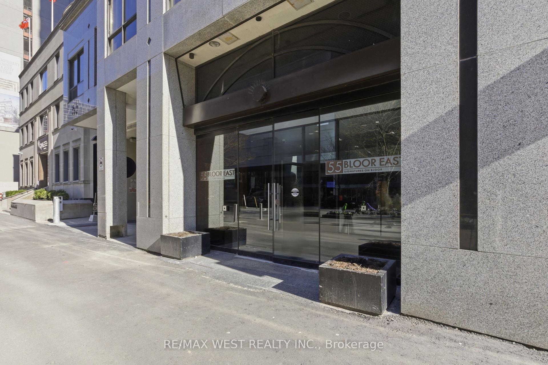 1709 - 55 Bloor Street E Toronto Ontario Canada Sale residential KHALID BUTT RE/MAX West Realty Inc., Brokerage *