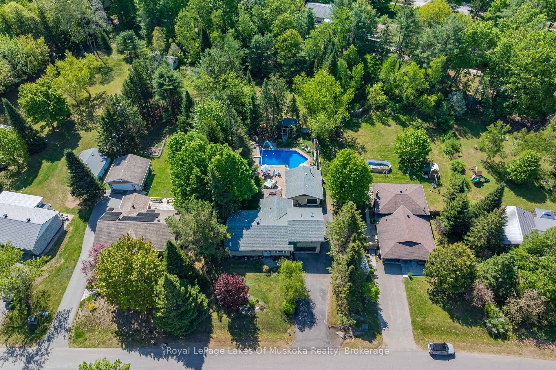 46 Meadow Heights Drive Bracebridge Ontario Canada Sale residential Radka Hnilicova Anchor Realty, Brokerage*