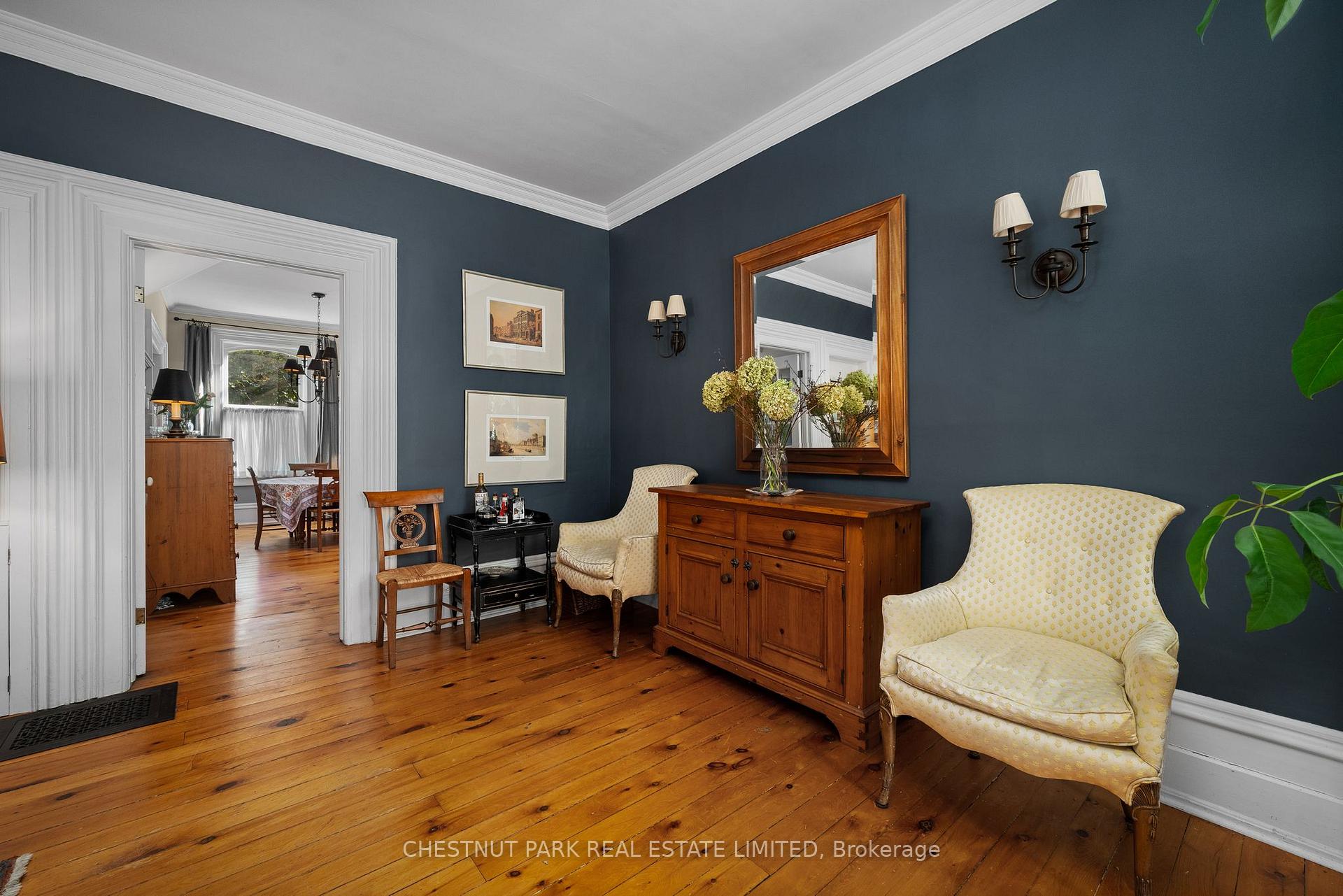 4 Bedroom Single Family Home/House's Image 9