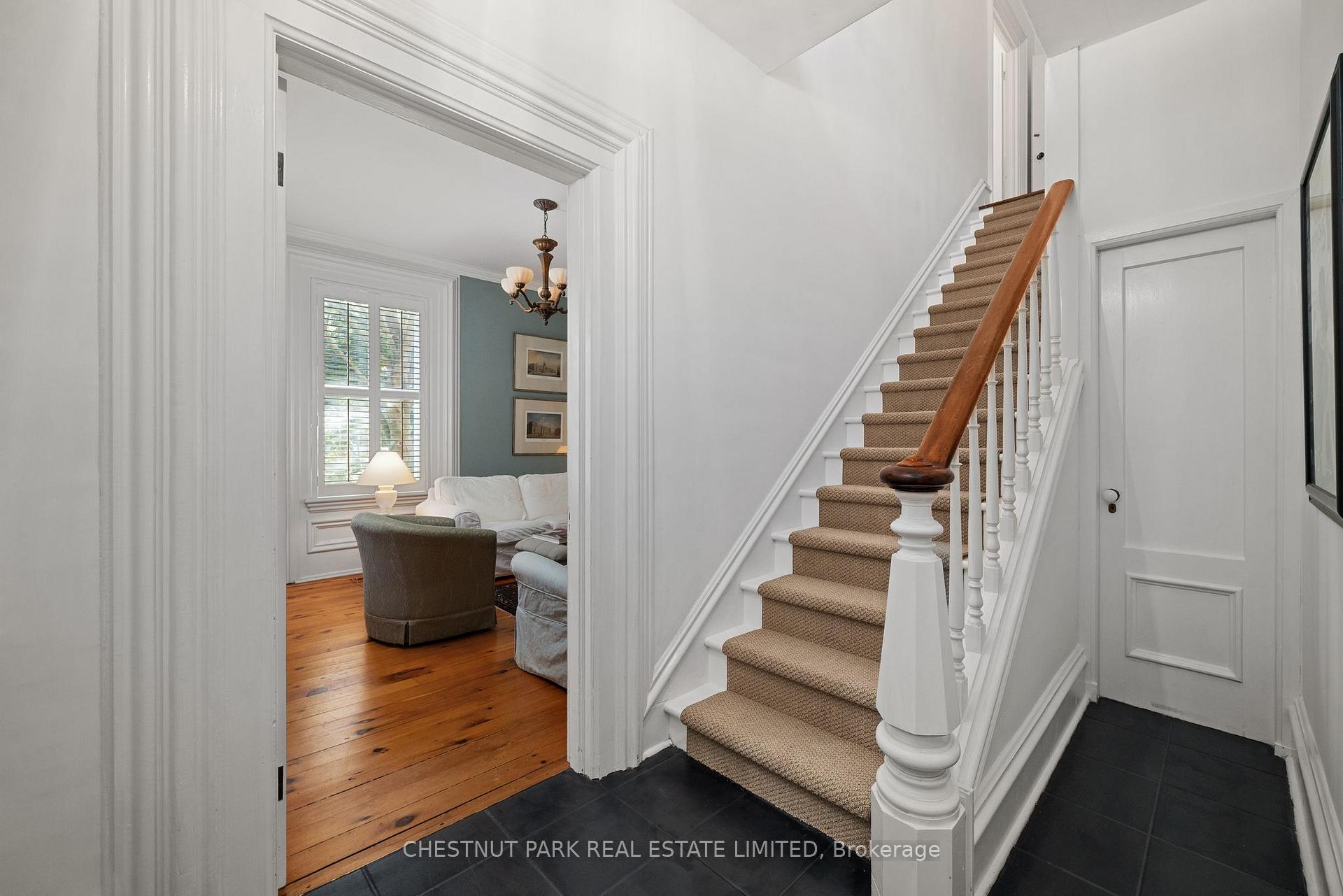 4 Bedroom Single Family Home/House's Image 3