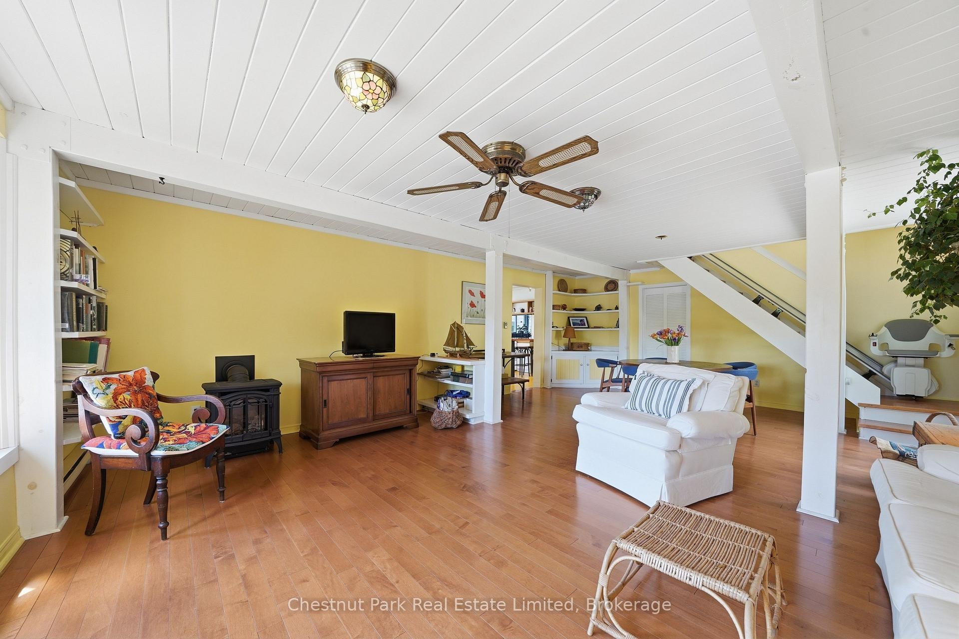 2 Bedroom Single Family Home/House's Image 8