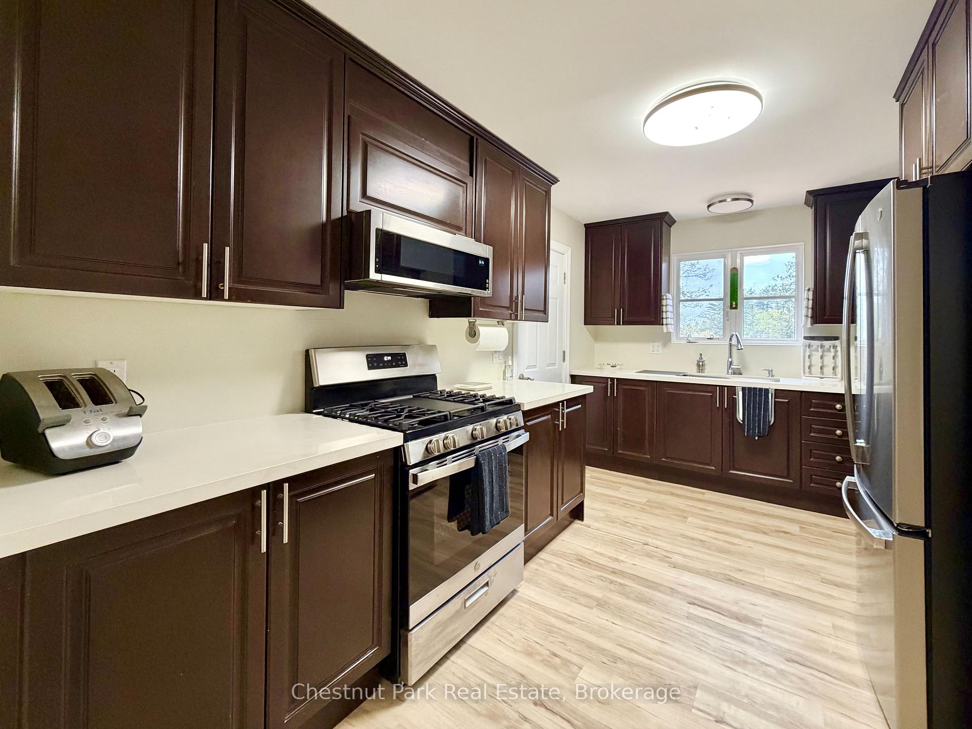 3 Bedroom Single Family Home/House's Image 12