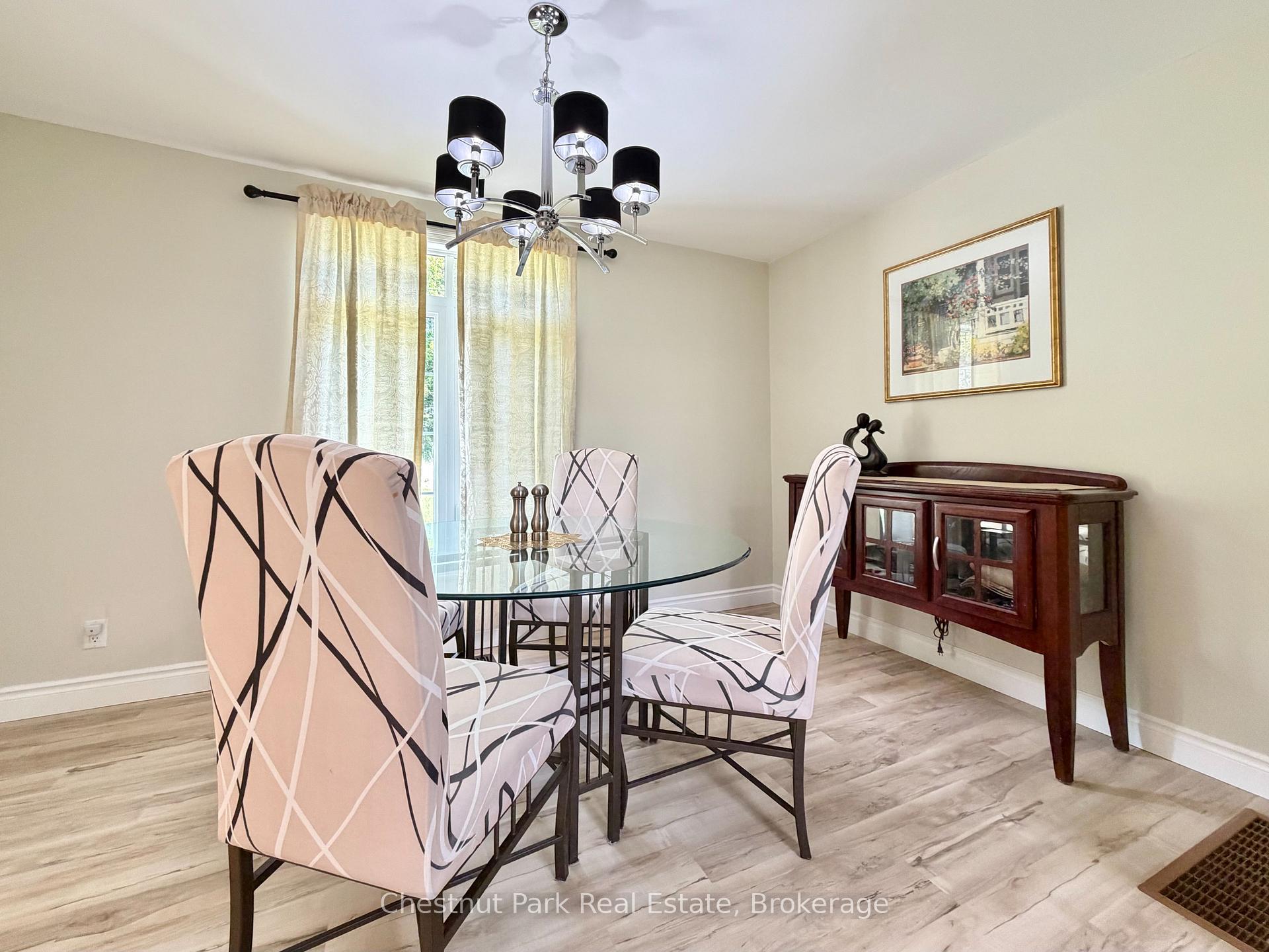 3 Bedroom Single Family Home/House's Image 9
